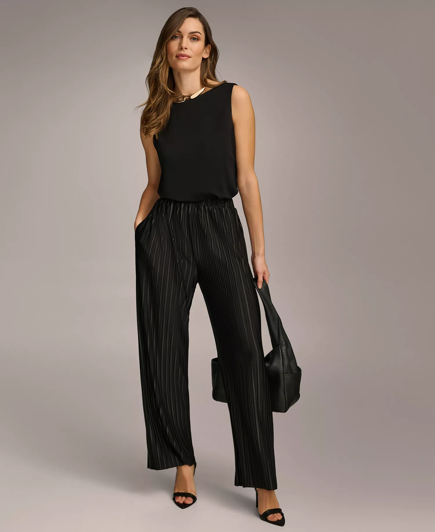Women's Pull-On Pleated Wide Leg Pants - Black - L