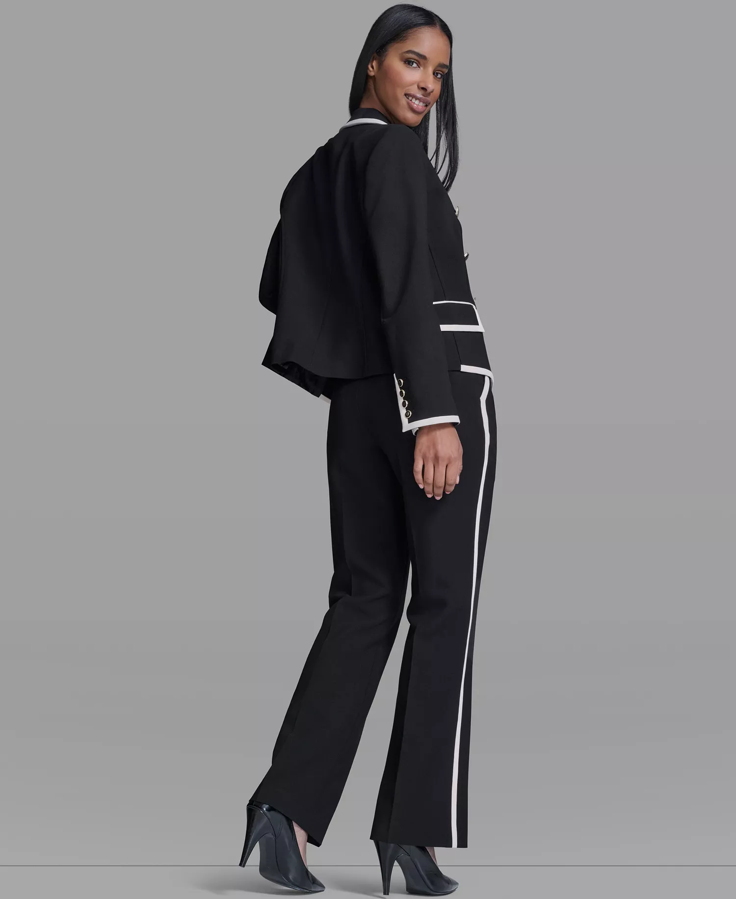 Women's Framed Notch-Collar Jacket - Black/Bisque - 0