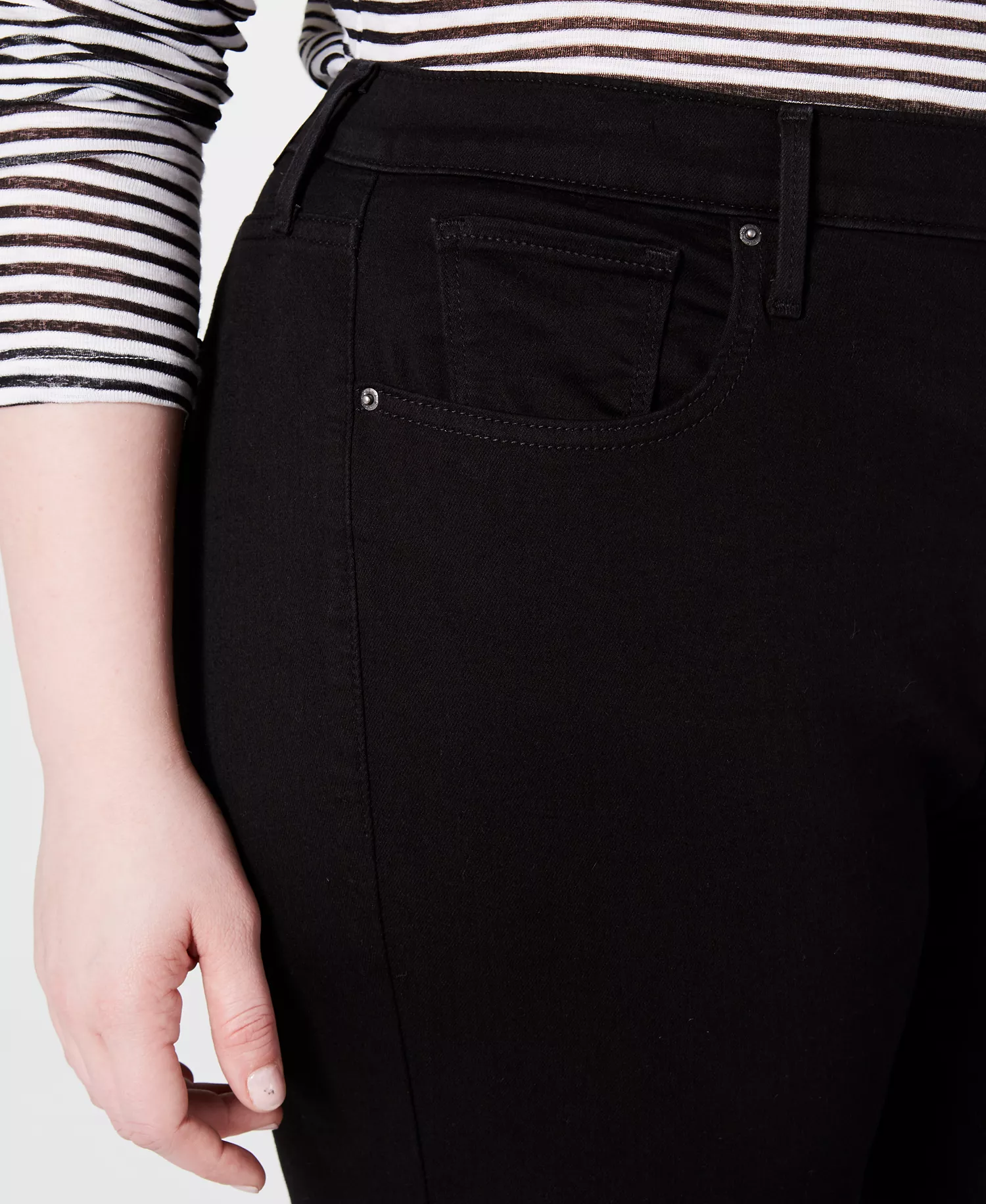 Trendy Plus Size 721 High-Rise Skinny Jeans - Black Peony - 14W