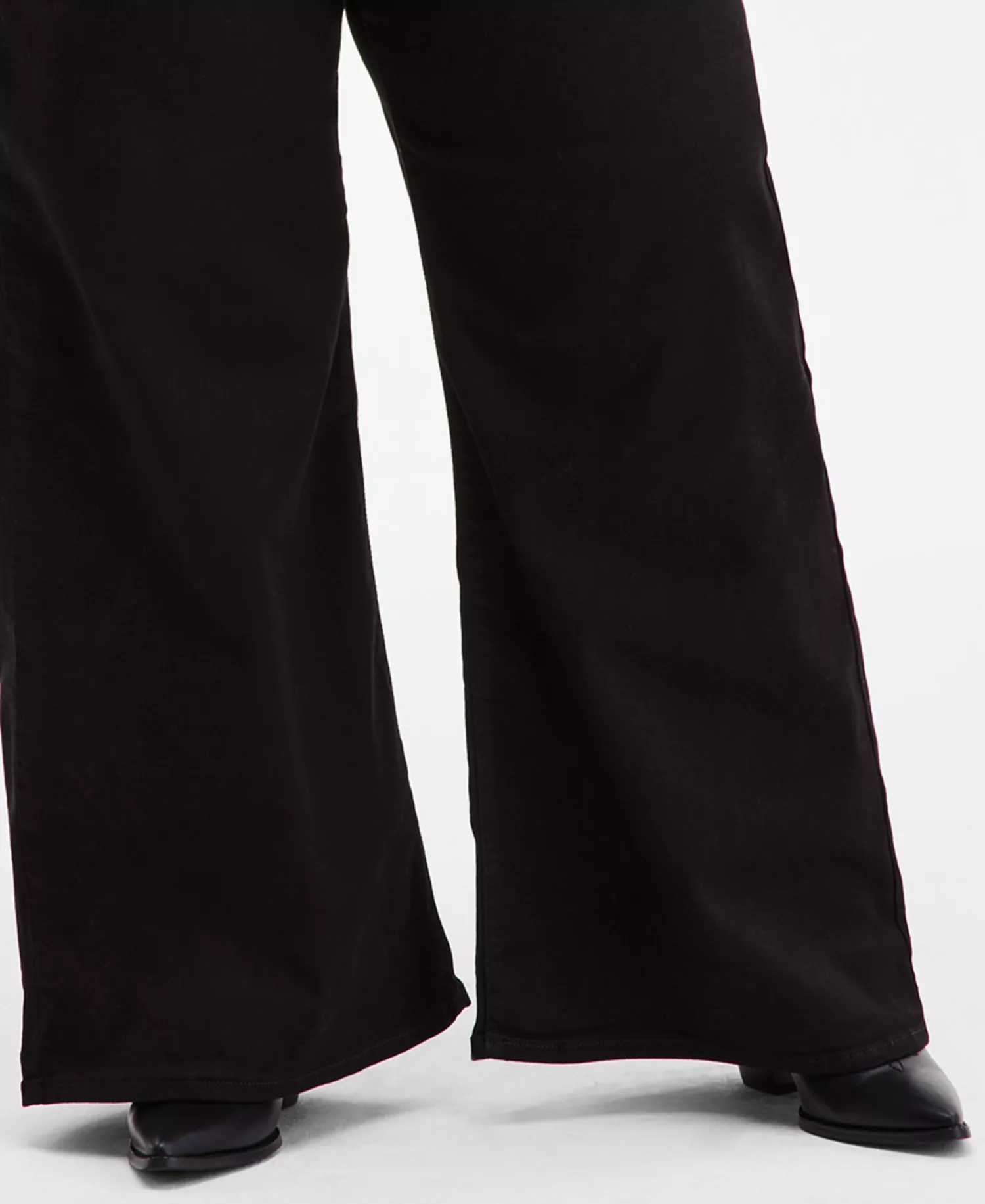 Women's 318 Shaping Stellar-Stretch Wide-Leg Jeans - Black - 14W