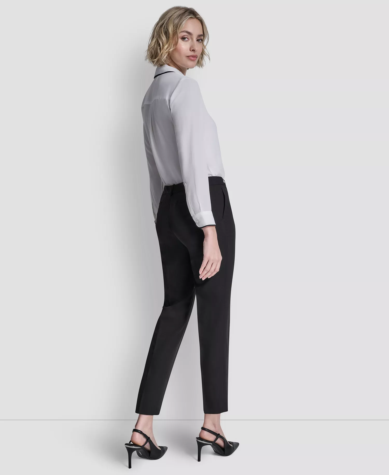 Petite Essex Ankle Mid Rise Pants - Jet Black - 6P
