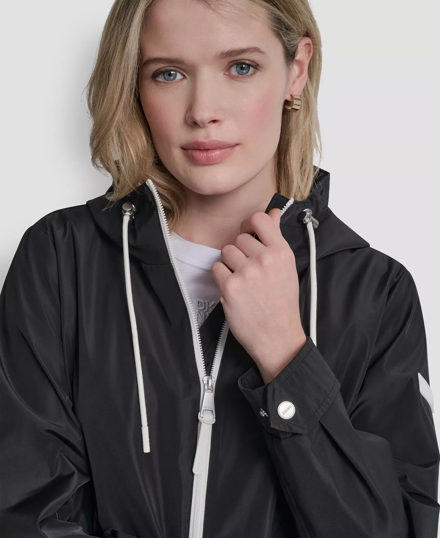 Women's Sporty Anorak Hooded Raincoat - Black - L