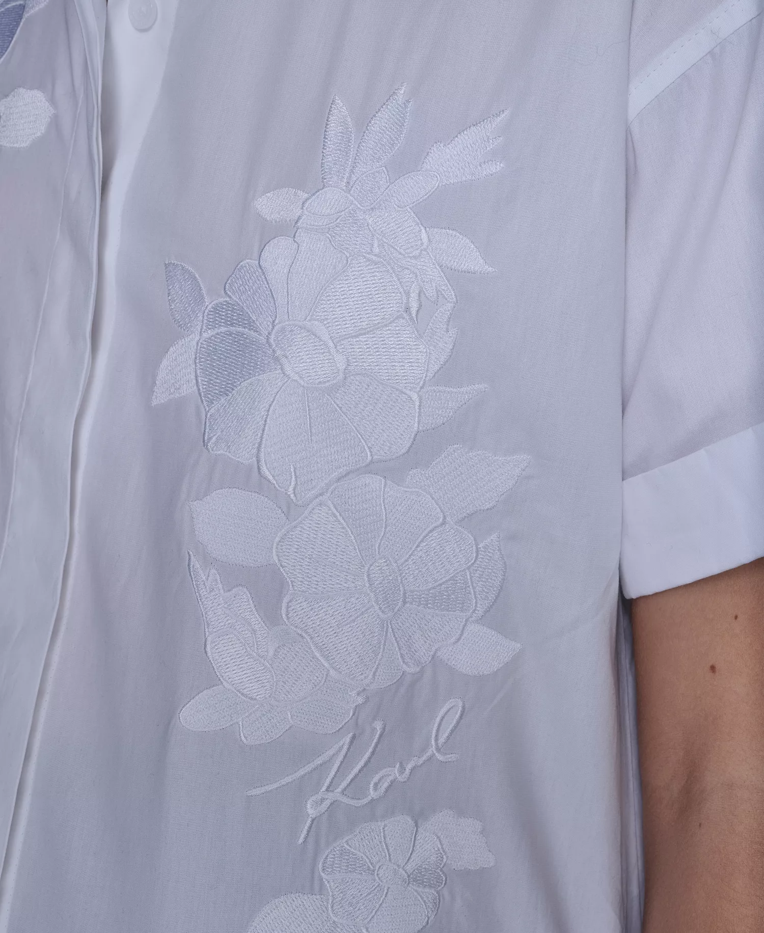 Women's Solid Floral Top - White - L