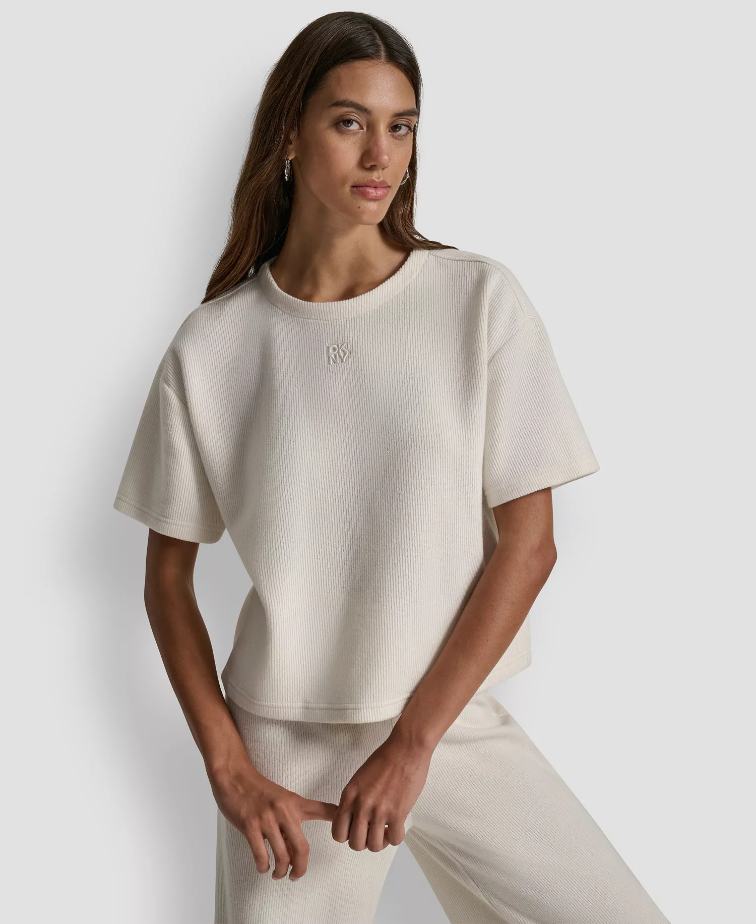 Women's Relaxed Boxy Fit T-Shirt - Eggnog - L
