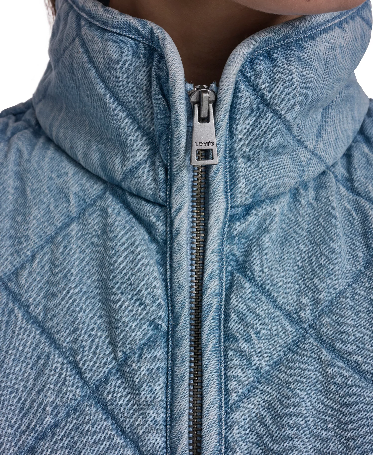 Women's Diamond-Quilted Cotton Jacket - Light Wash Denim - L