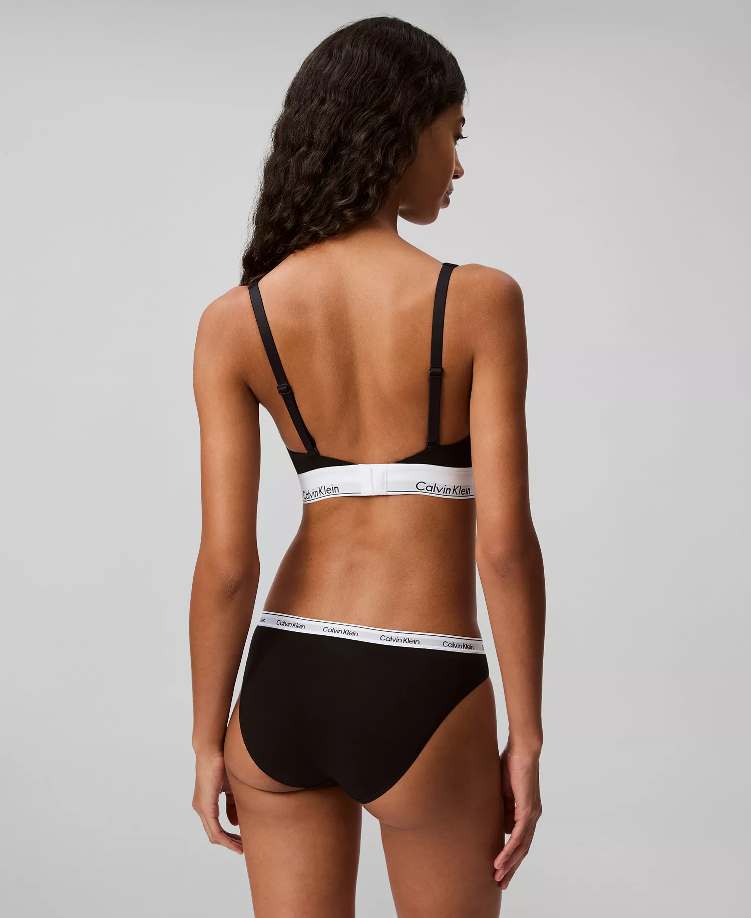 Calvin Klein Women's Modern Cotton Lightly Lined Bralette QF7586 - Black - L