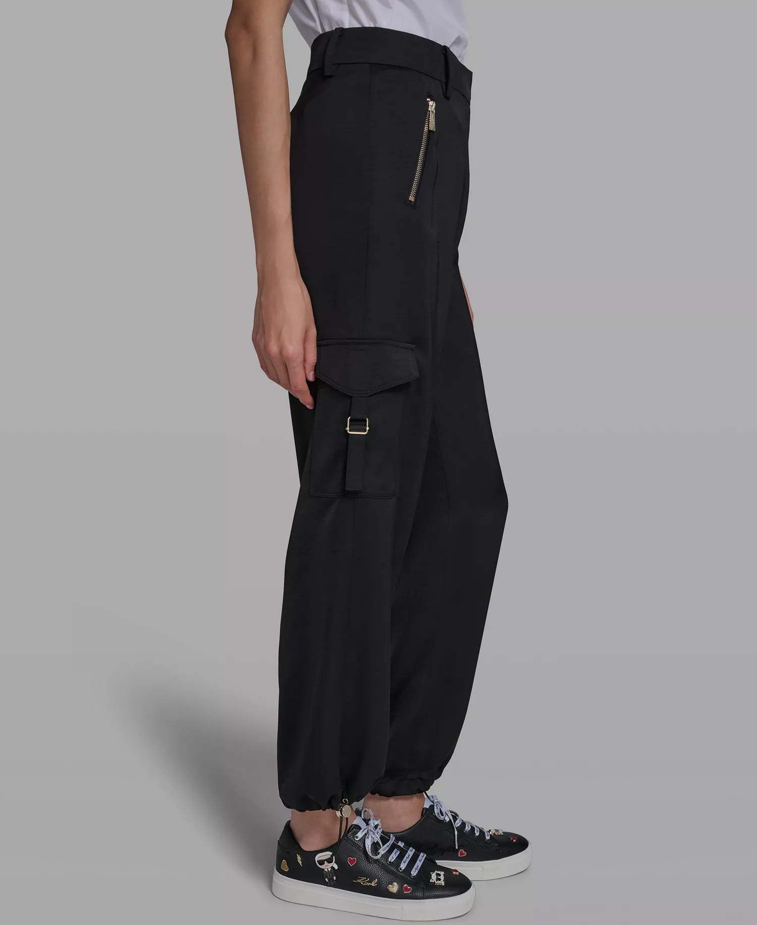 Women's Cropped Cargo Pants - Black - 0