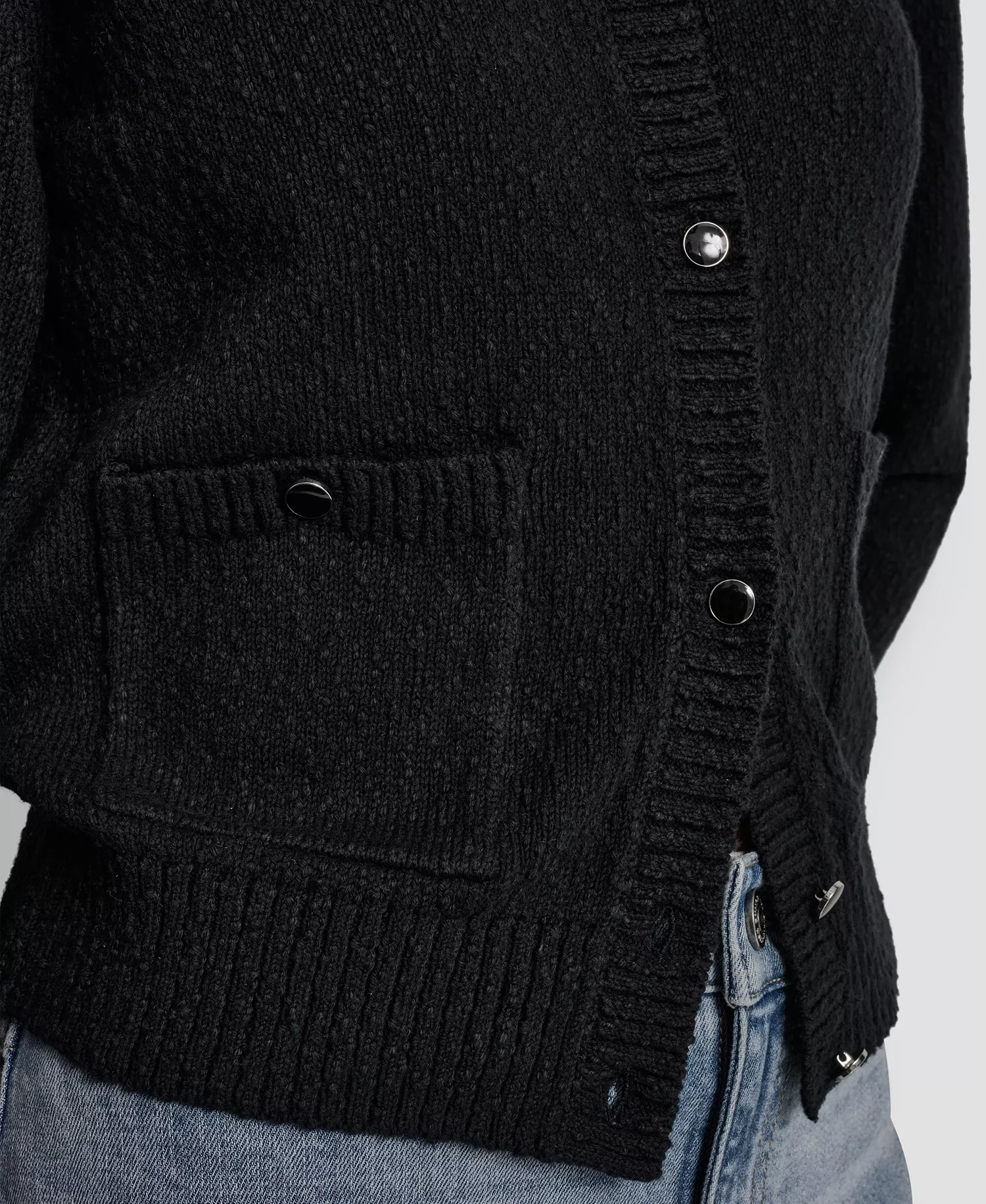 Women's Crewneck Front-Enamel Button Cardigan - Black - L