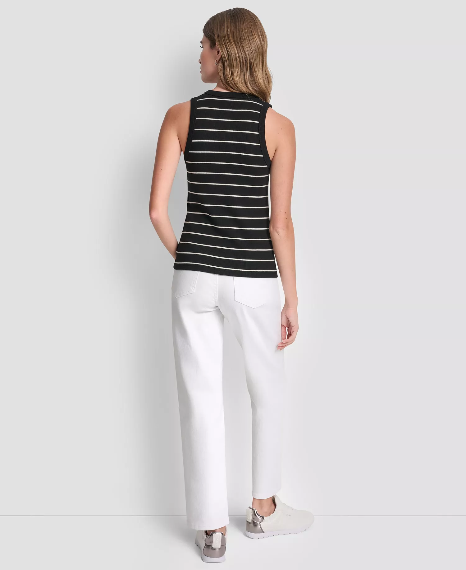 Women's Crewneck Tank Top - Black/Eggnog - L