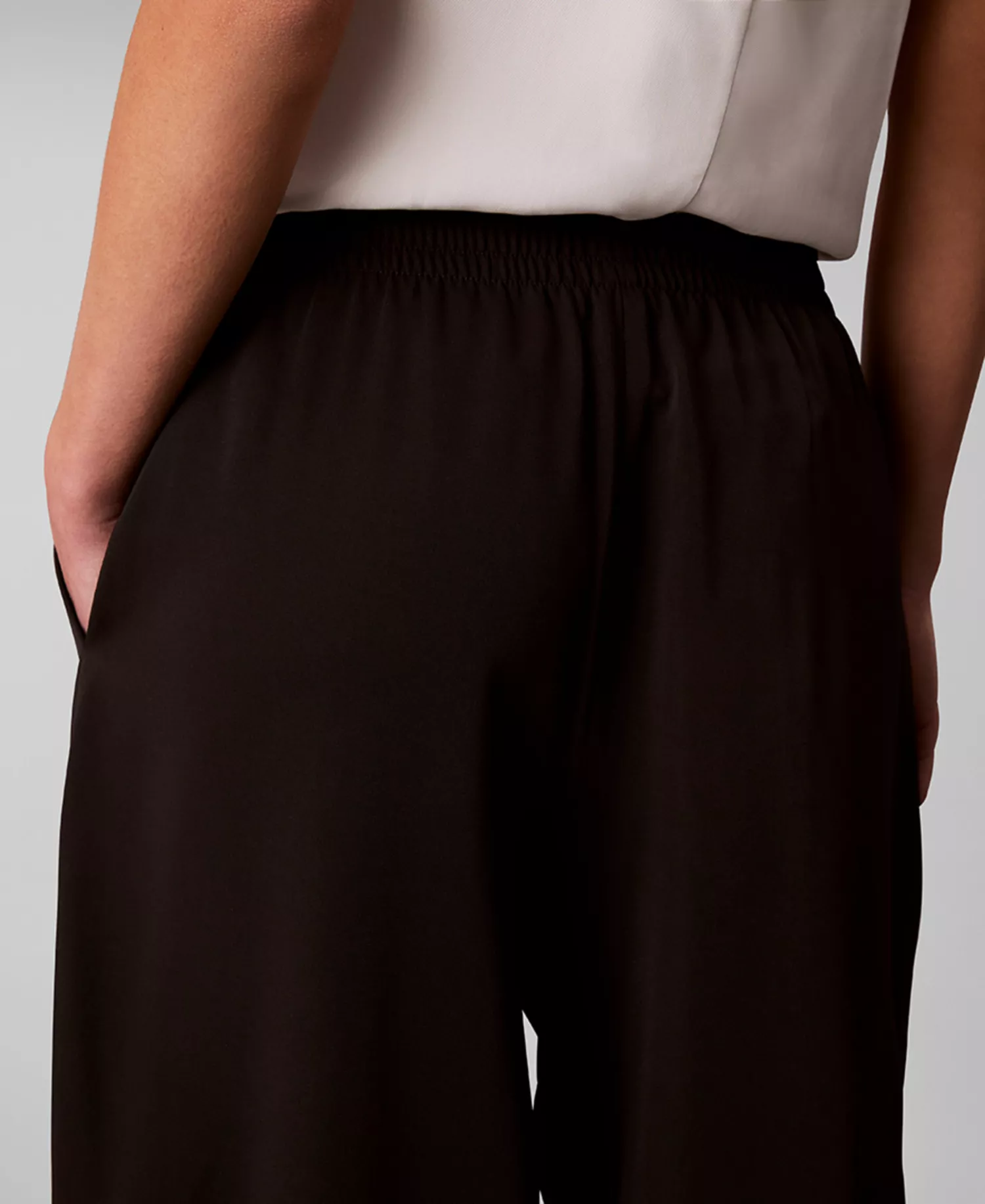Women's Good Hero Zip-Fly Pants - Black - L