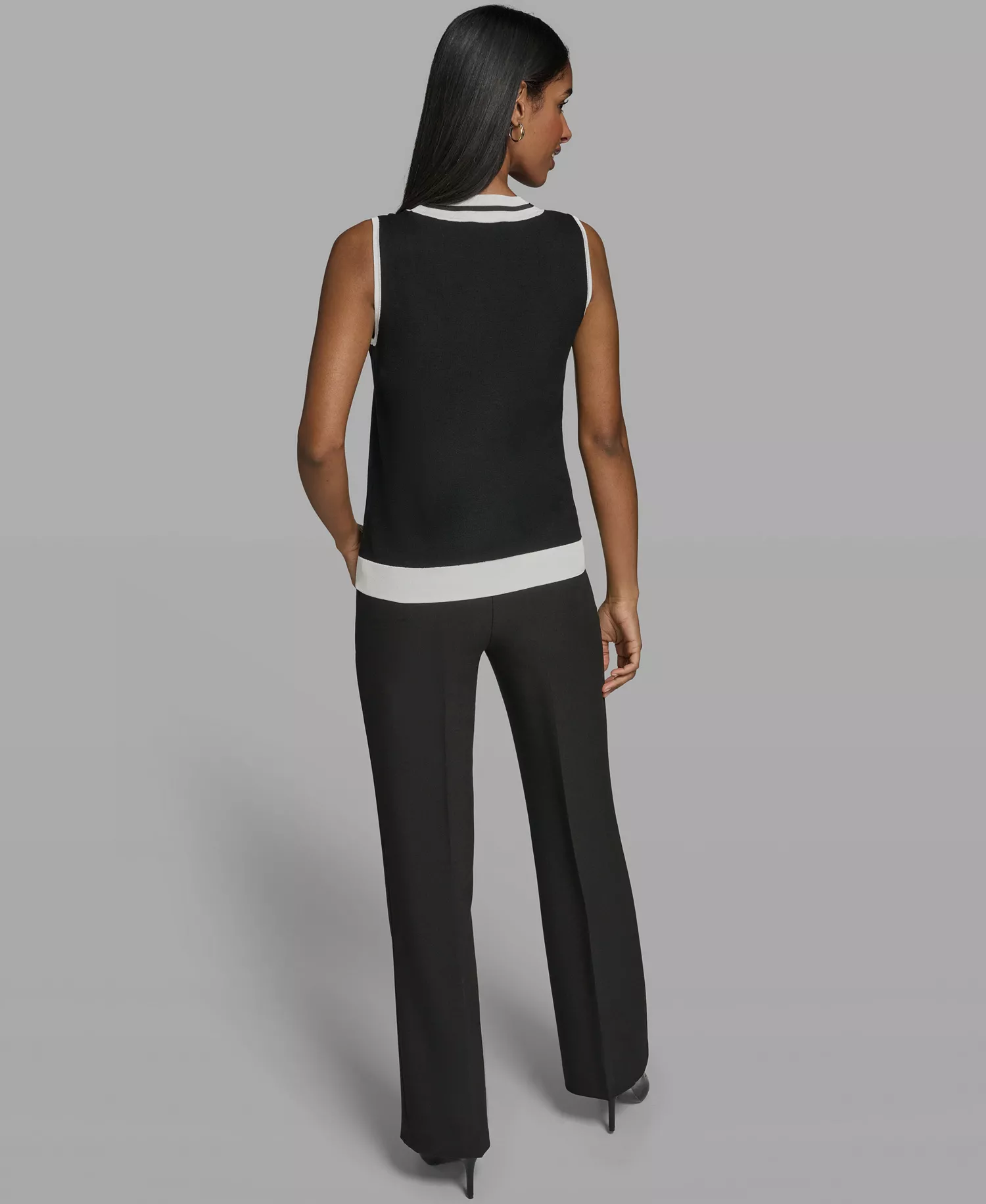 Women's Scoop-Neck Sleeveless Knit Top with Contrast Trim - Black/soft White - L
