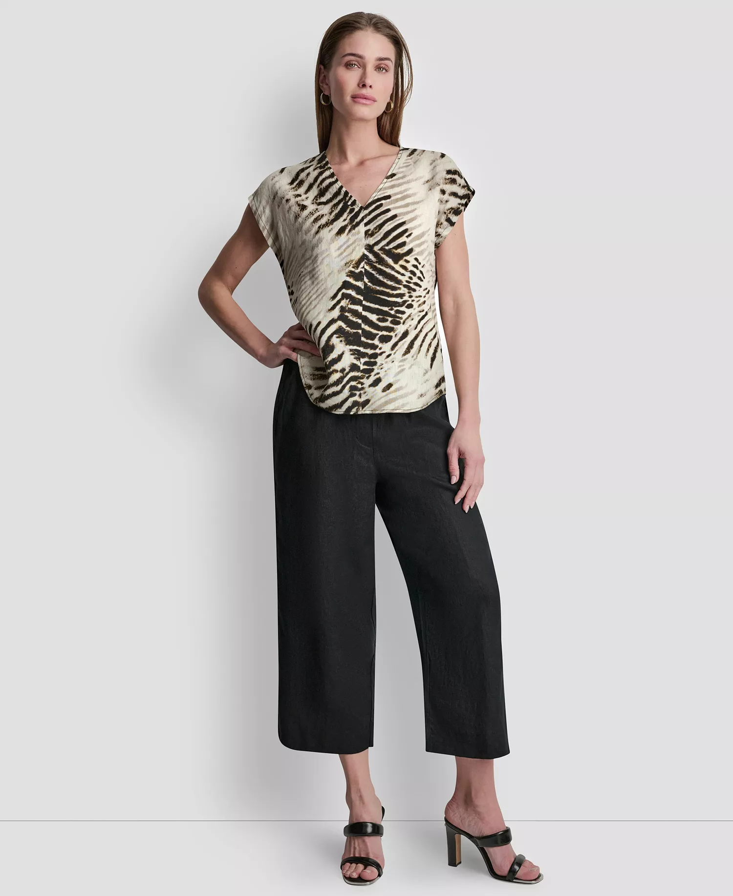 Women's Linen V-Neck Sleeveless Top - Brushed Sandbed - L
