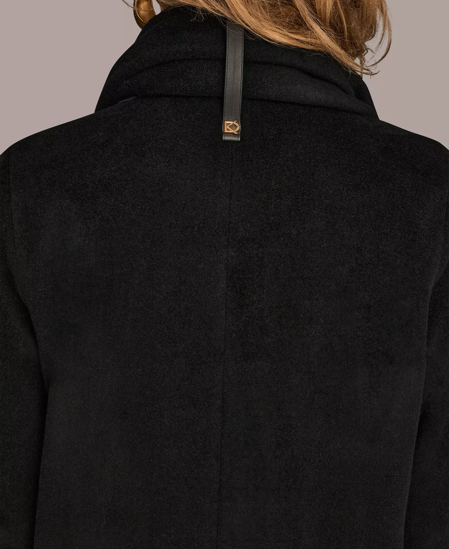 Women's Snap Button Scarf Coat - Black - L