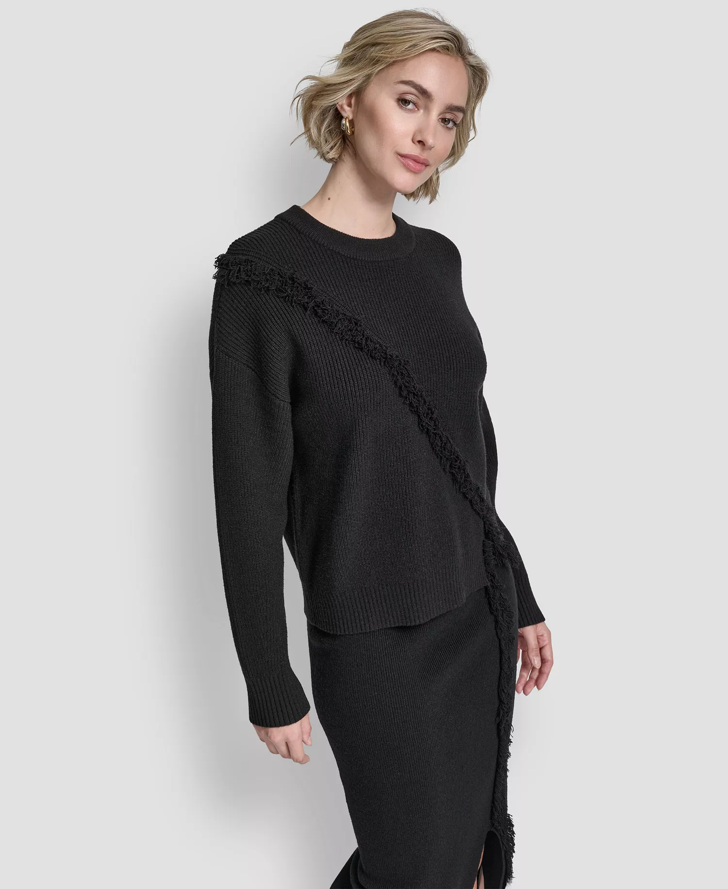 Women's Long-Sleeve Fringe Sweater - Black - L