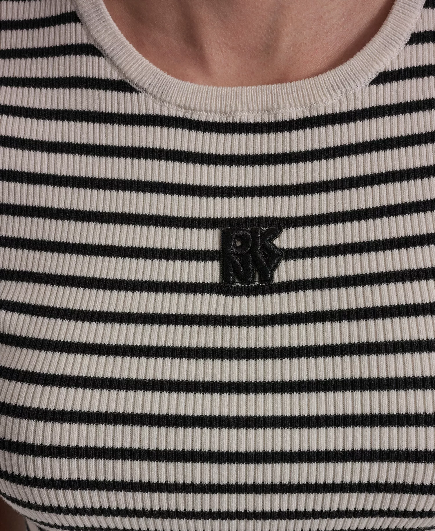 Women's Crew Neck Striped Rib Top - Eggnog/black - L