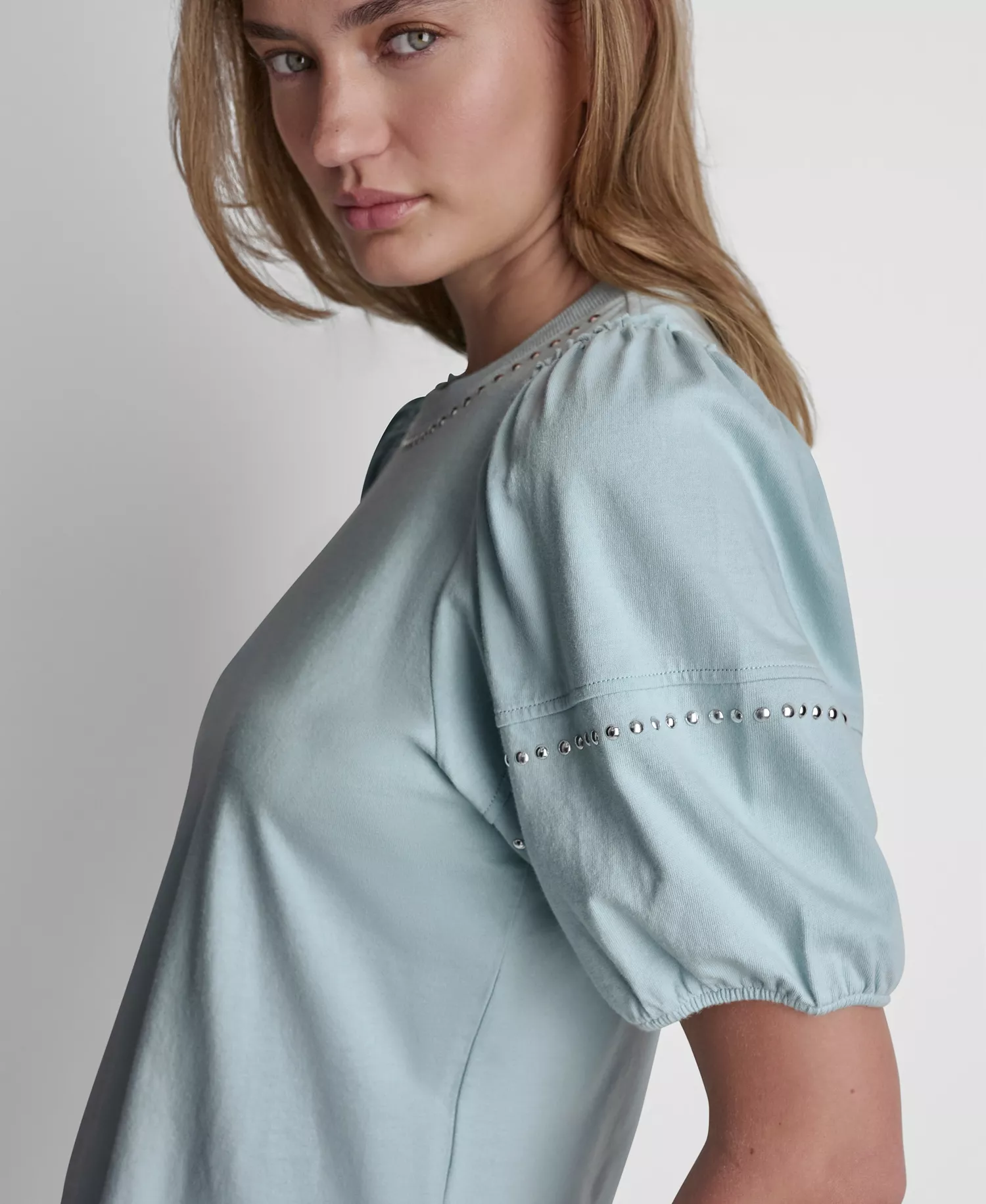 Petite Dome Studs Mini Ruffle Puff-Sleeve Crewneck T-Shirt - Mineral - PL