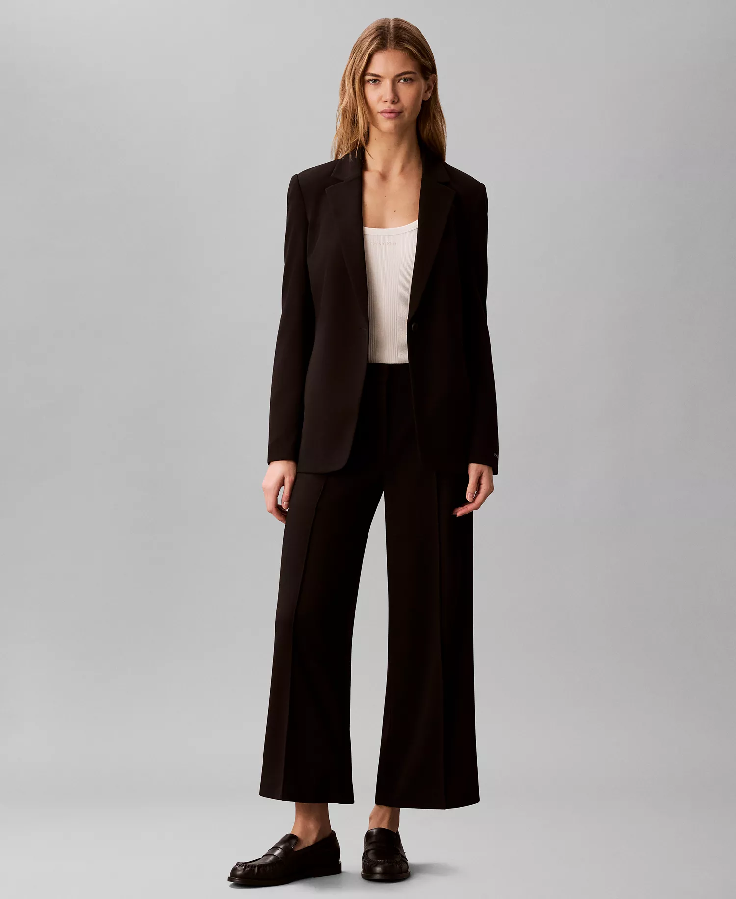 Women's Crepe Travel Blazer and Cropped Wide Leg Pants - Black - 10