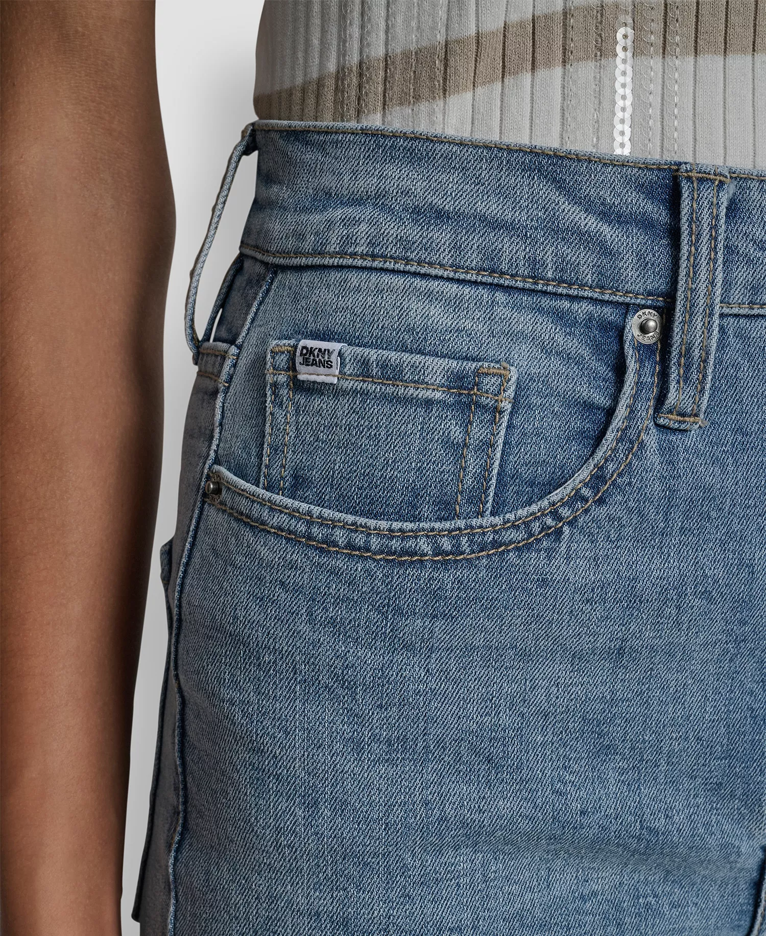 Women's Classic High Rise Straight Leg Jeans - Bryant Wash - 24
