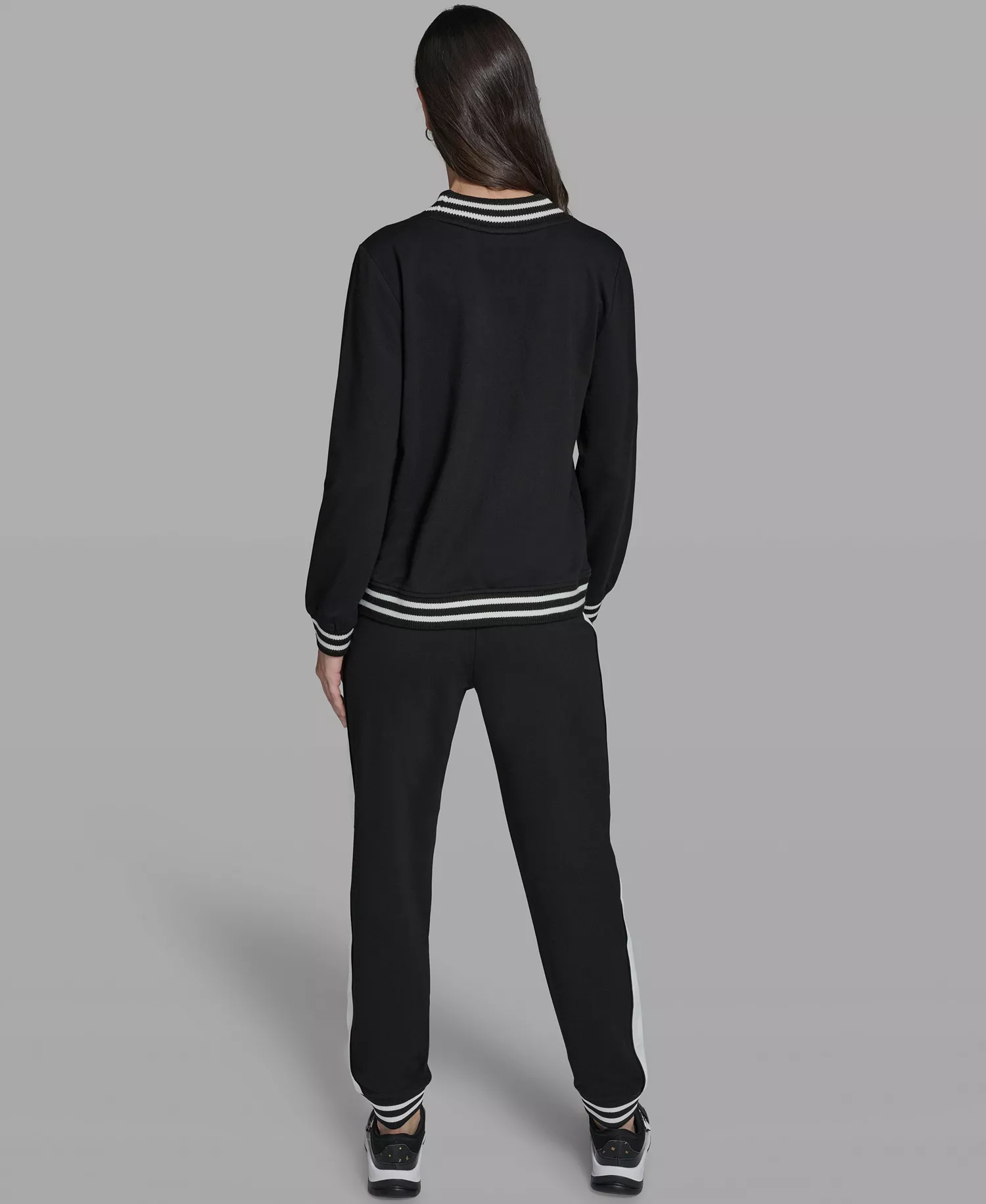 Women's Karl and Choupette V-Neck Knit Top - Black - L