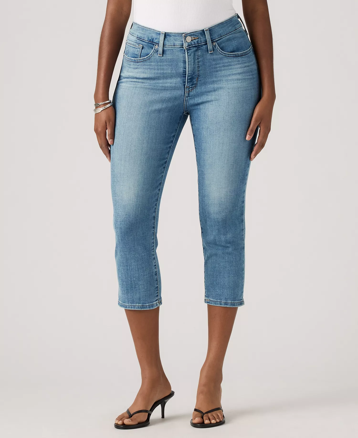 Women's 311 Shaping Skinny Fit Capri Jeans - Camp Denim - 24