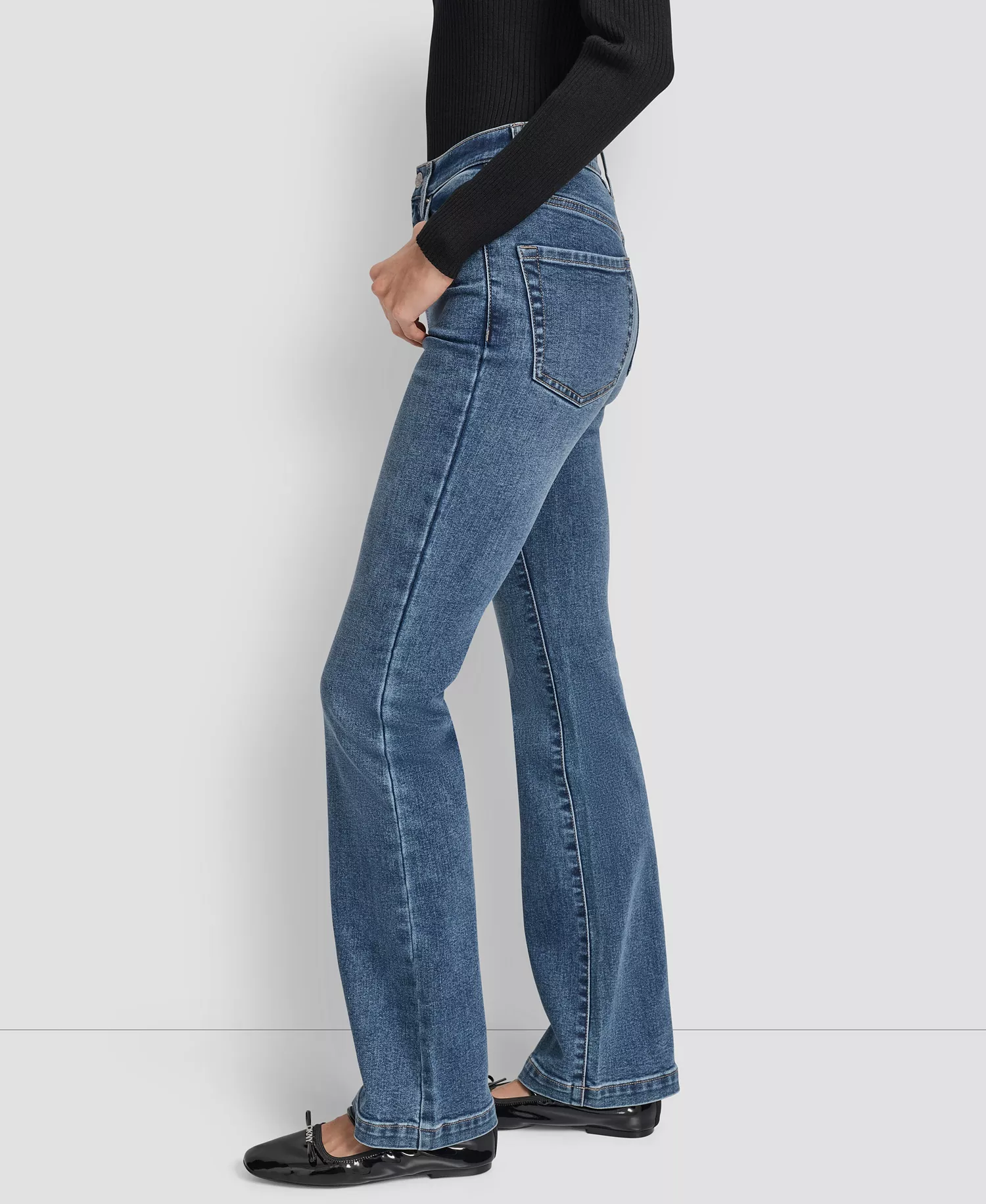 Women's High Rise Flare Jeans - Dekalb - 32