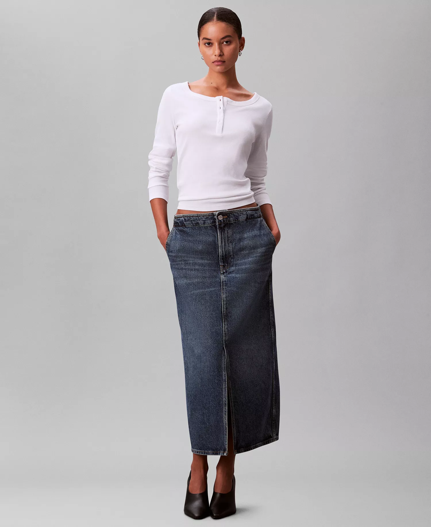 Women's Long Sleeve Ribbed Knit T-Shirt - Brilliant White - M