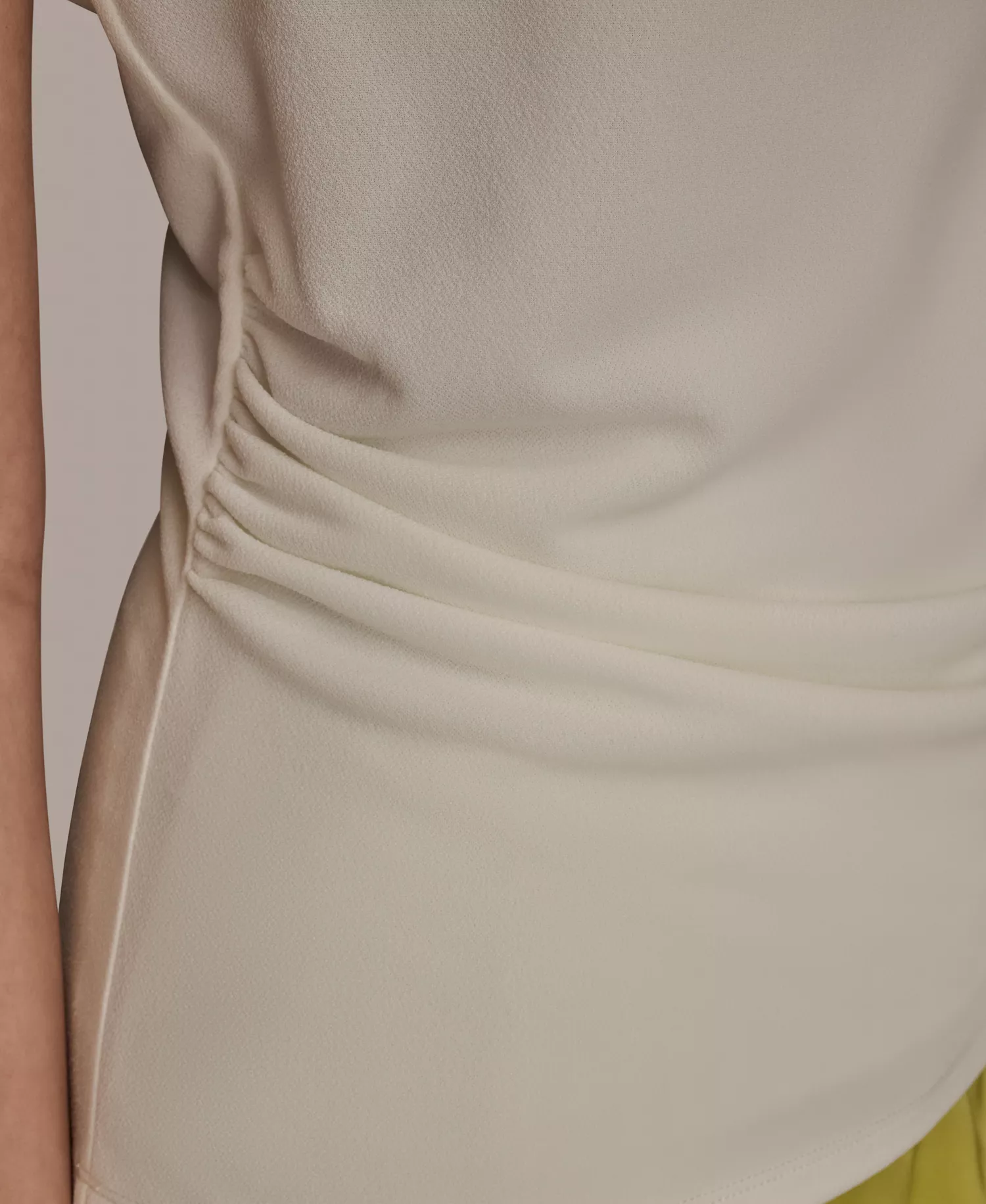 Petite Shoulder-Twist Sleeveless Top - Cream - P/M