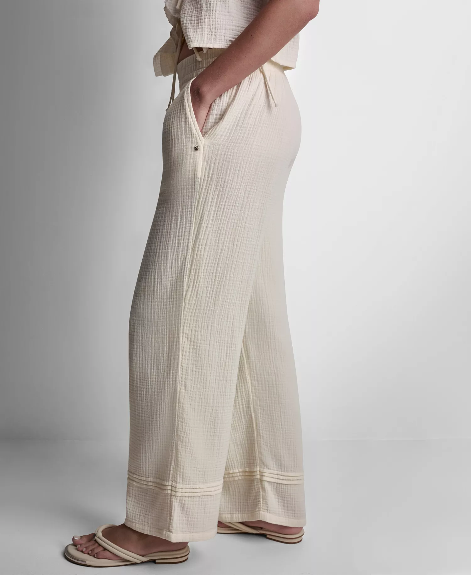 Petite Smocked Encased Elastic Waistband Ankle Length Pants - Eggnog - PL