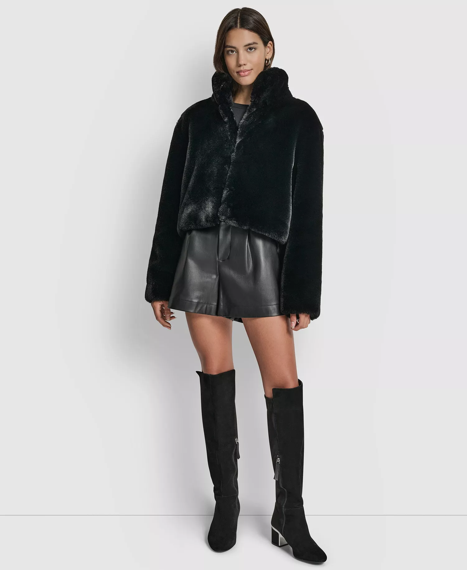 Women's Long-Sleeve Cropped Faux Fur Jacket - Black - L