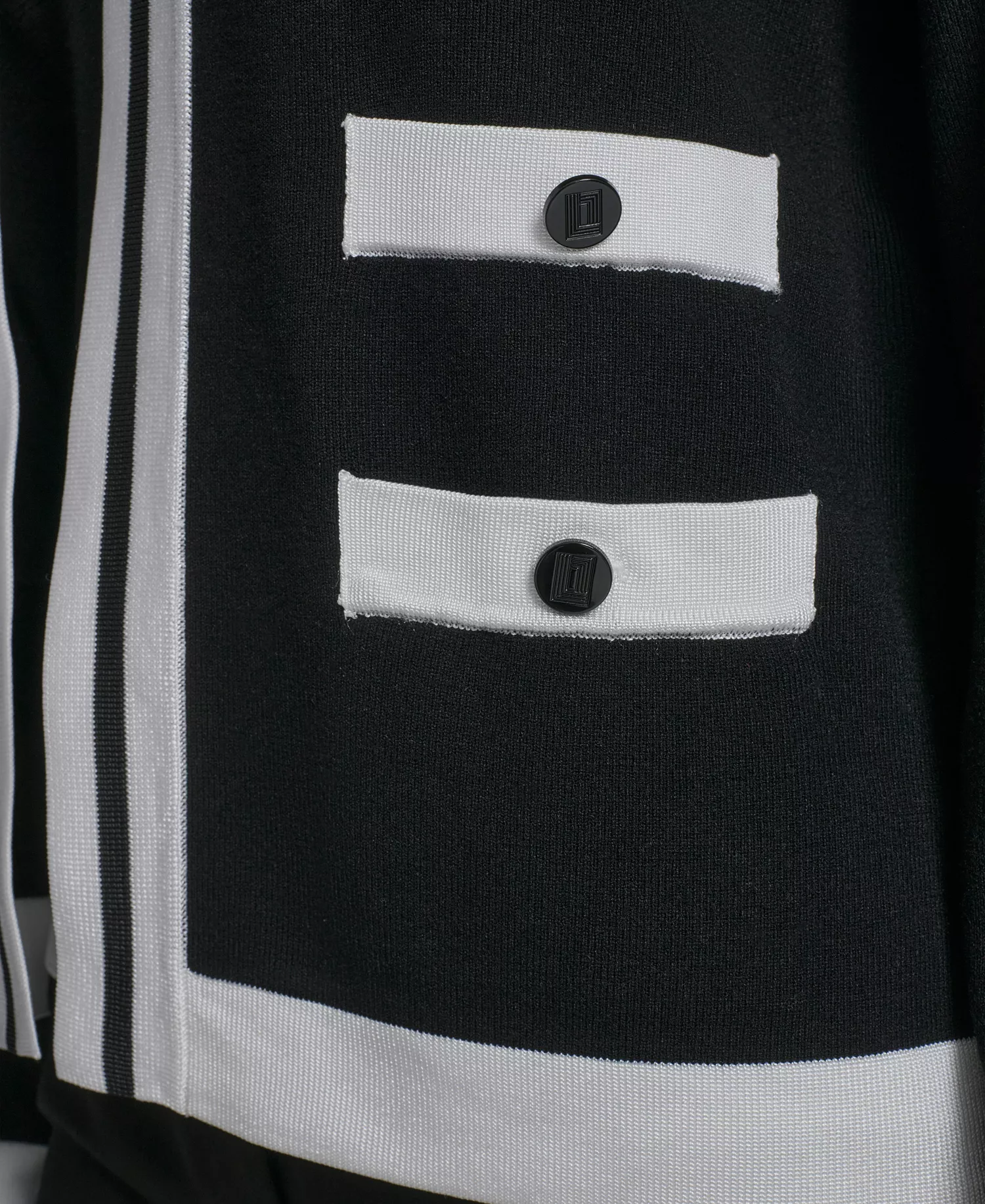 Women's Open-Front Long-Sleeve Knit Cardigan with Contrast Trim - Black/soft White - L