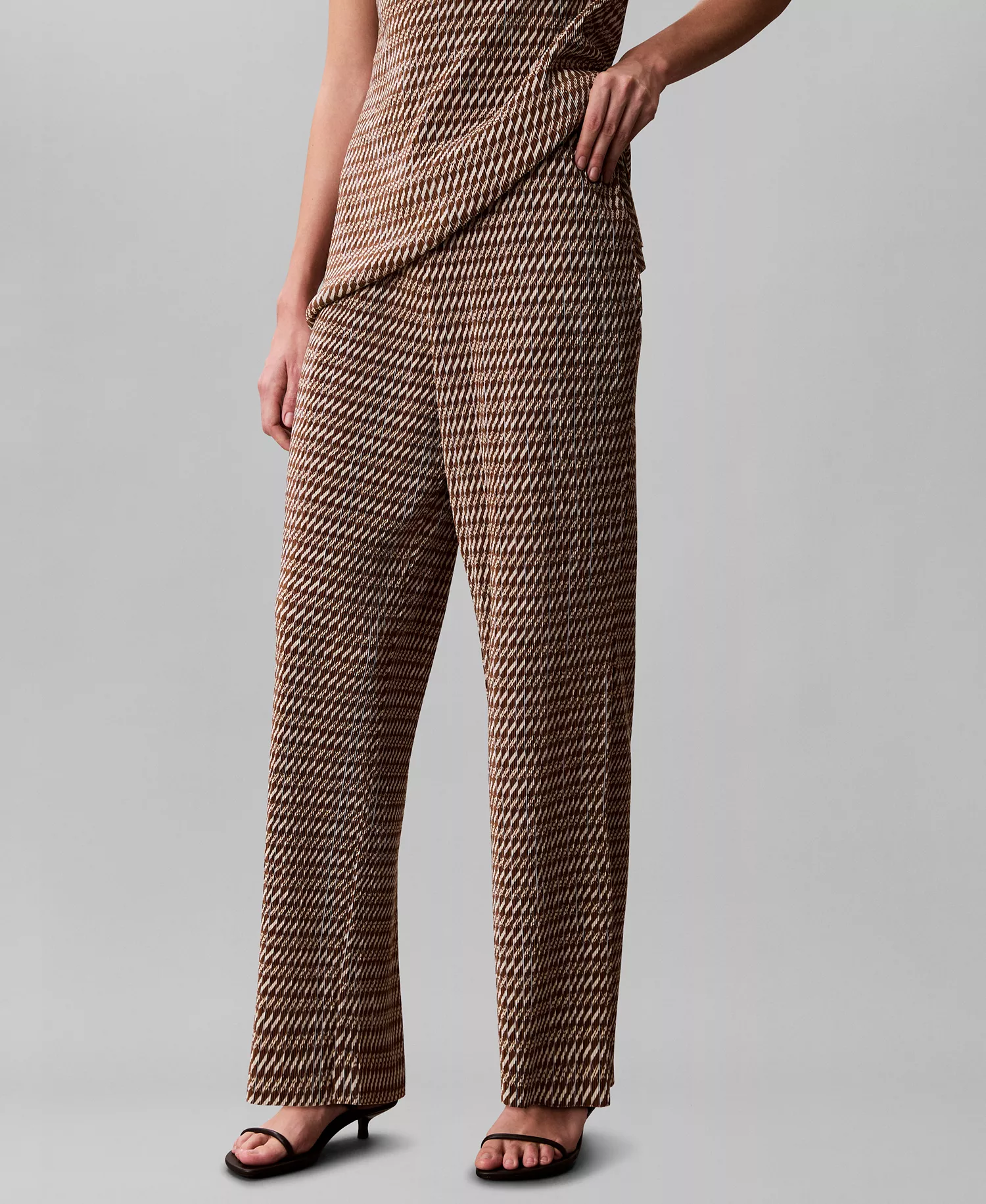 Women's Plisse Print Wide-Leg Pants - Executive Brown Ladder Print - L