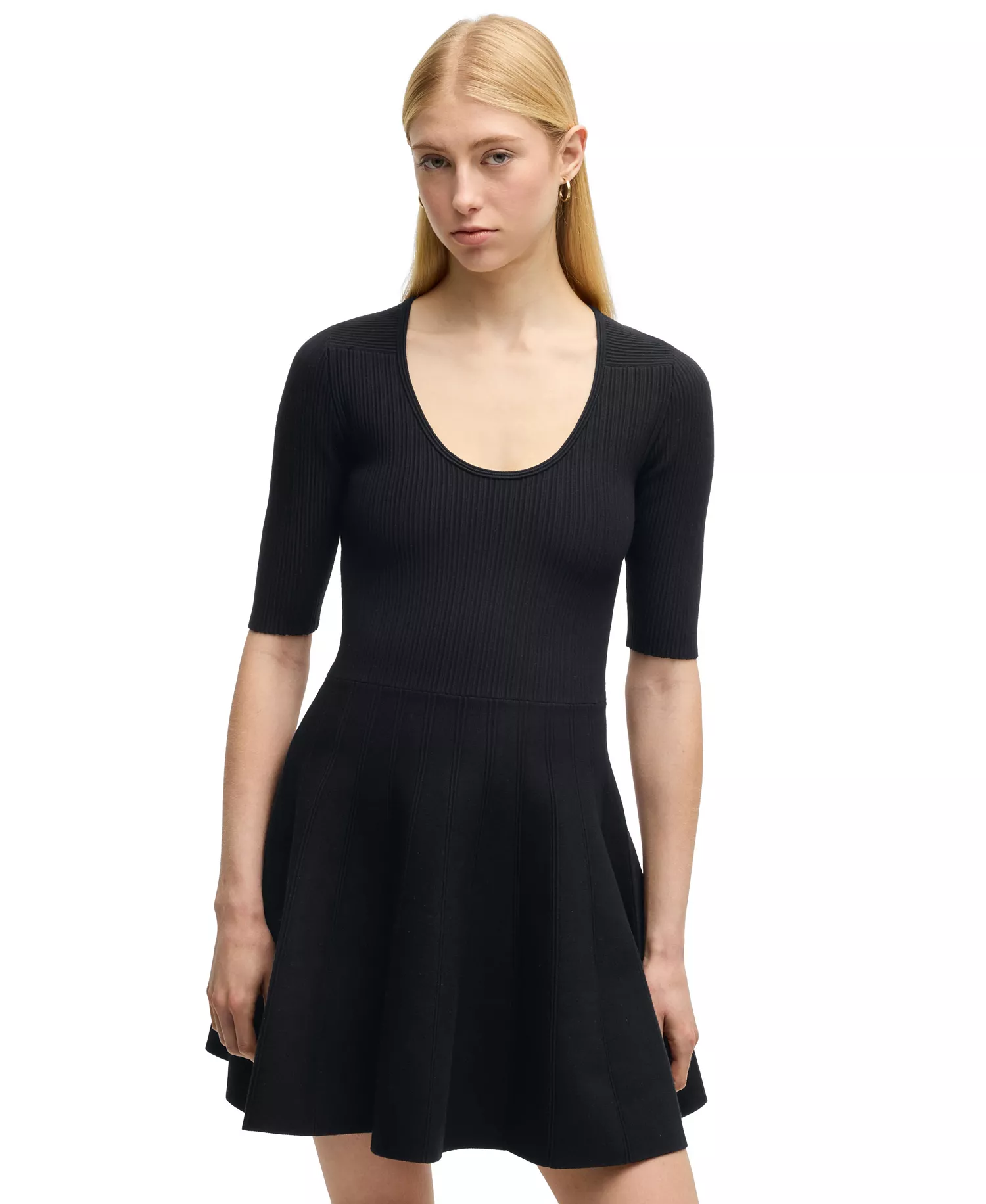Women's Scoop-Neck Flared Dress - Black - L