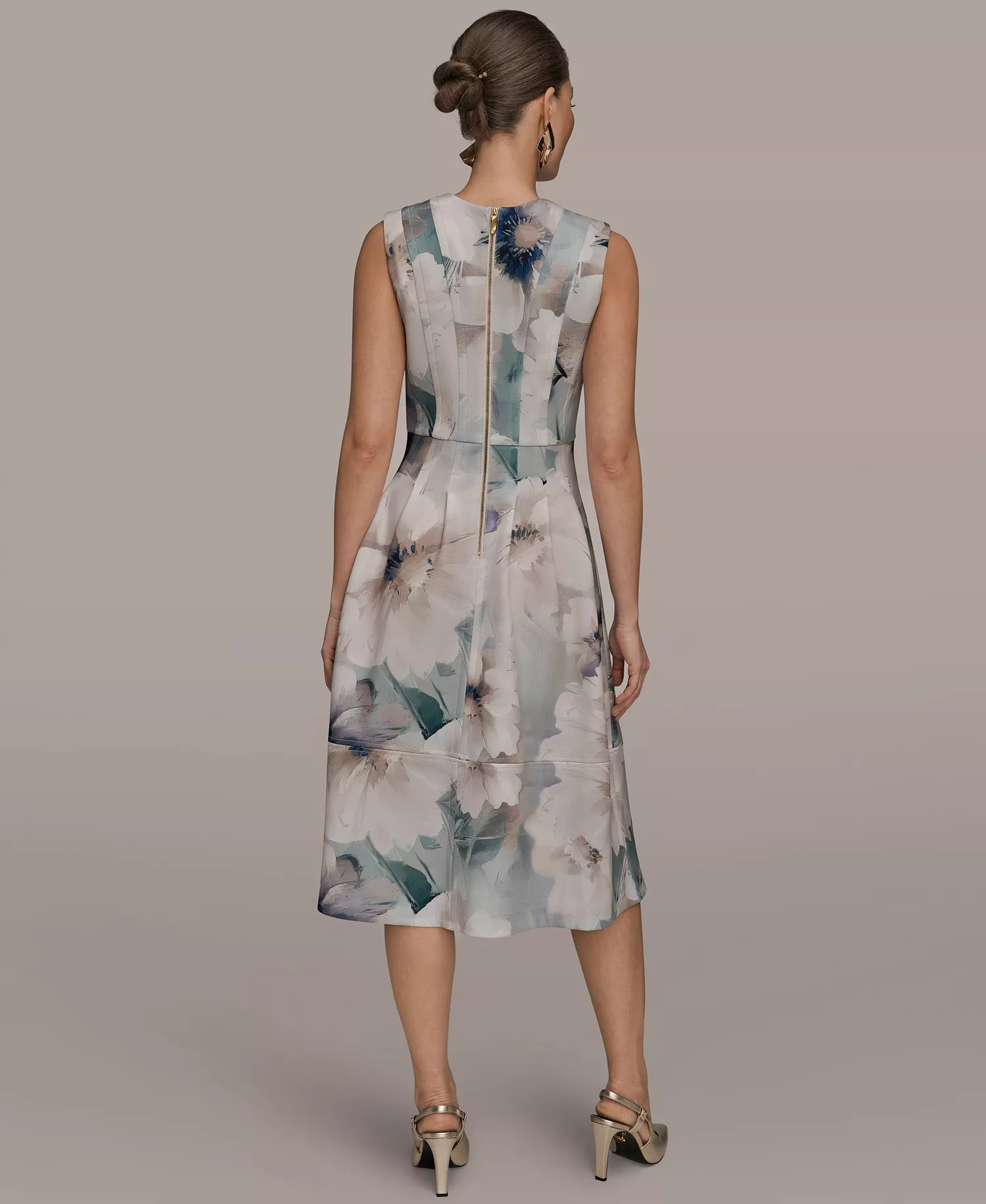 Women's Sleeveless Floral Fit and Flare Midi Dress - Laurel Multi - 10