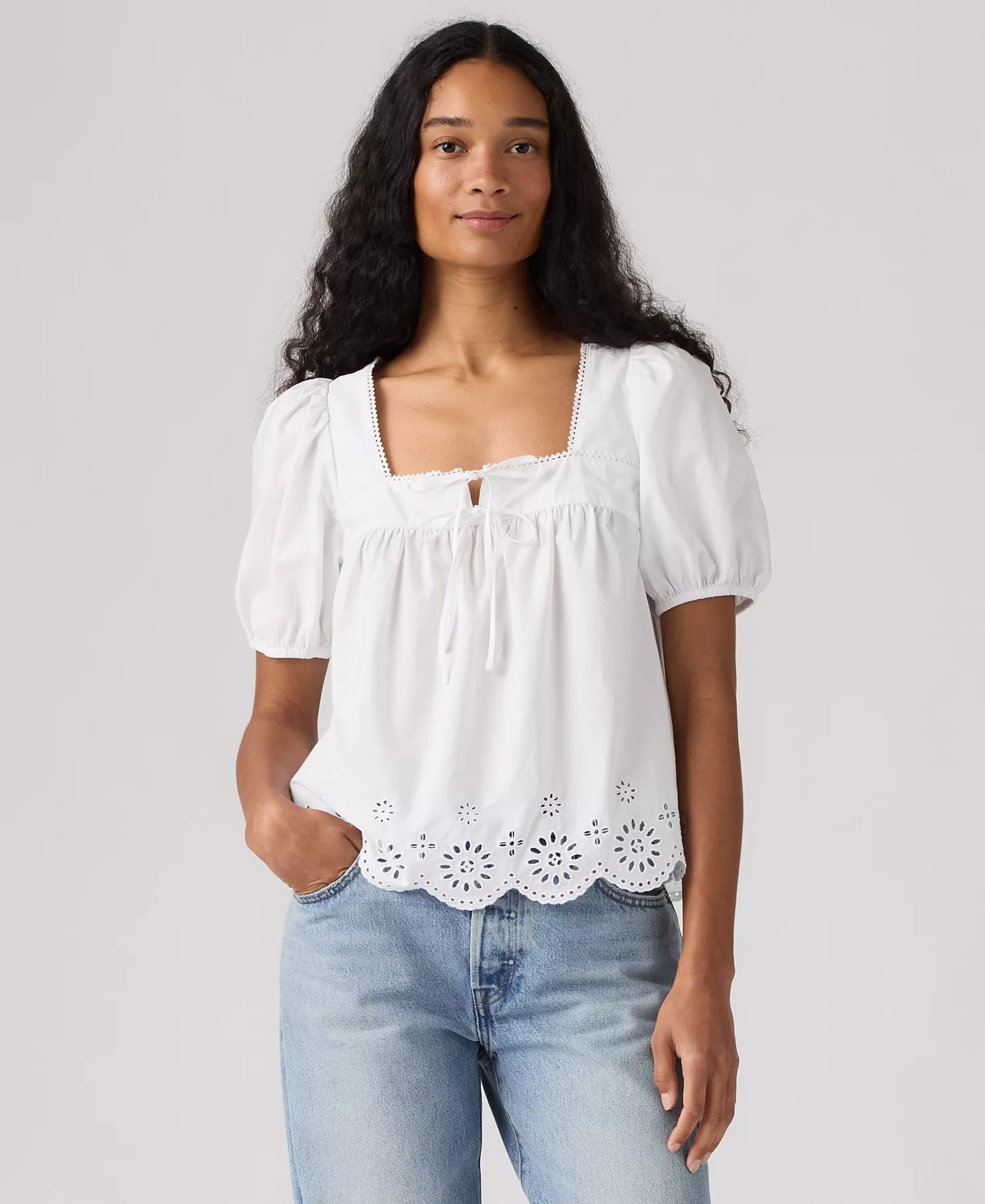 Women's Short-Sleeve Cutwork Blouse - Bright White - L