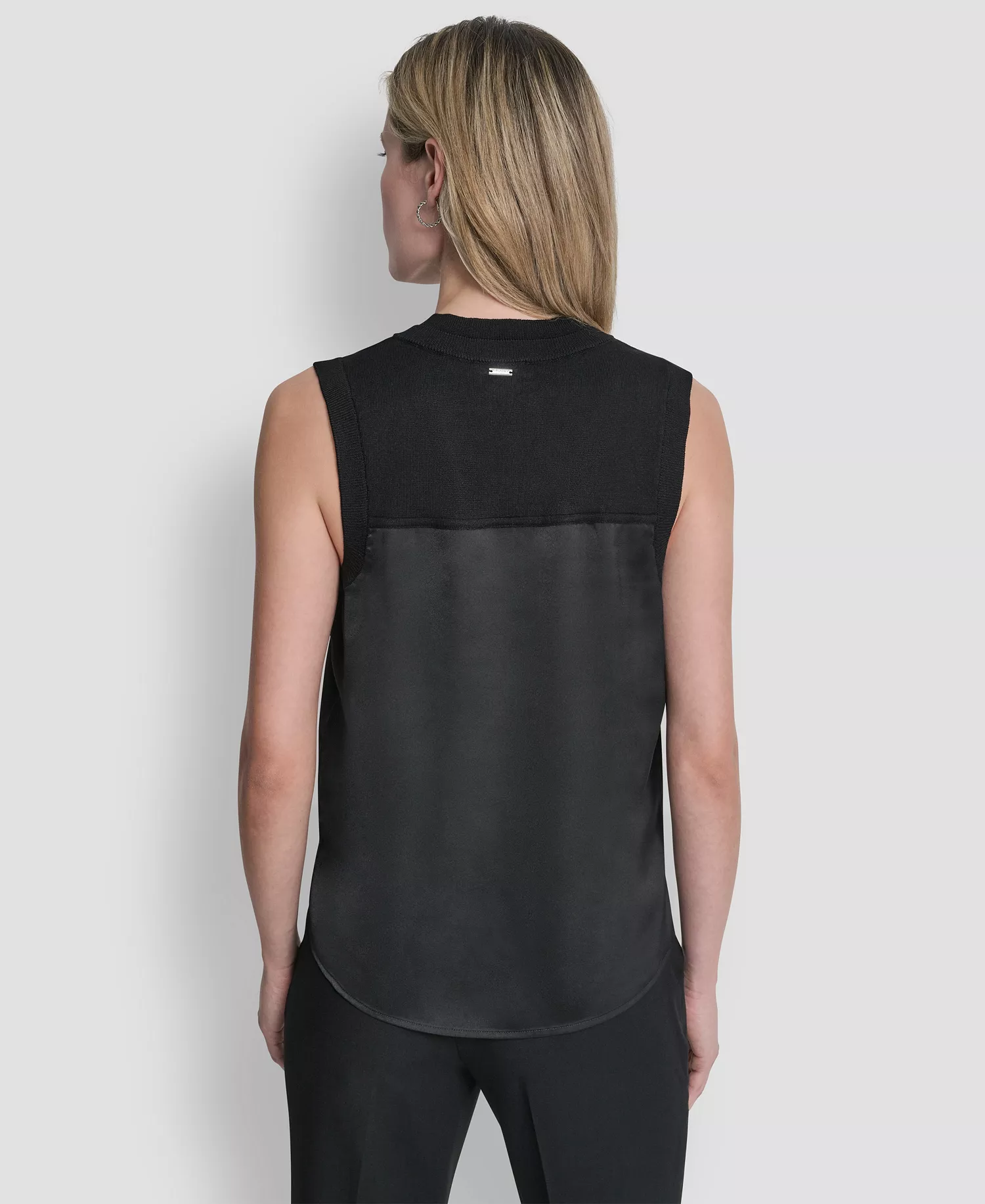 Women's Mixed Media V-Neck Sleeveless Sweater - Black - L