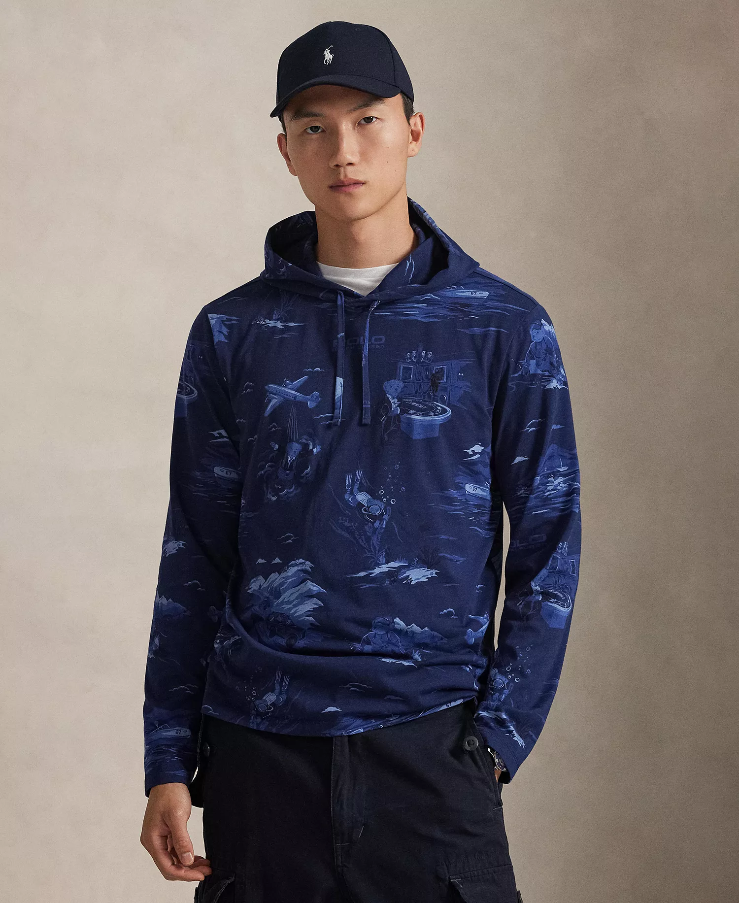 Men's Long-Sleeve Animated Hooded T-Shirt - Spy Bear - L