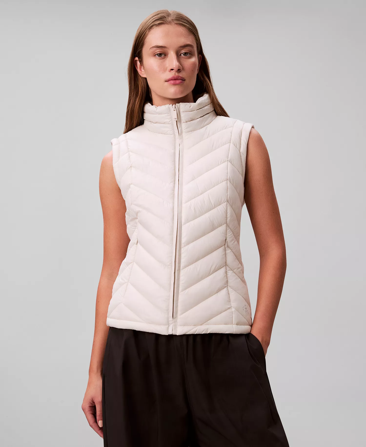Women's Slim Sleeveless Puffer Vest - Chalk - L