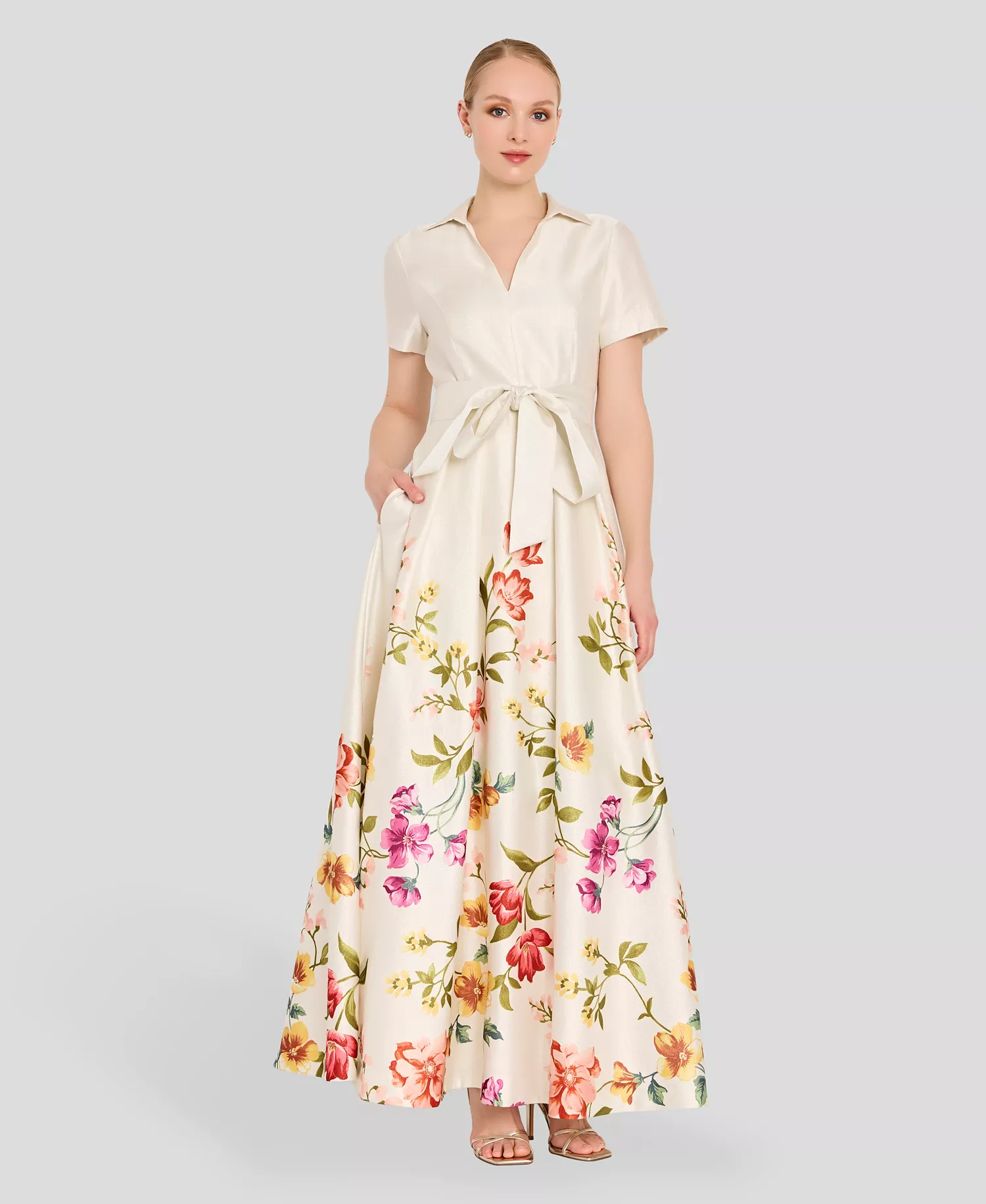 Women's V-Neck Short-Sleeve Printed Gown - Cream Blush - 10