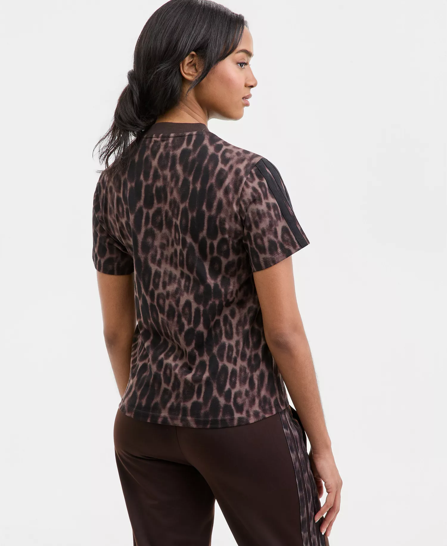 Women's The Seasonal Essentials Leopard Print Crewneck T-Shirt - Brown - L