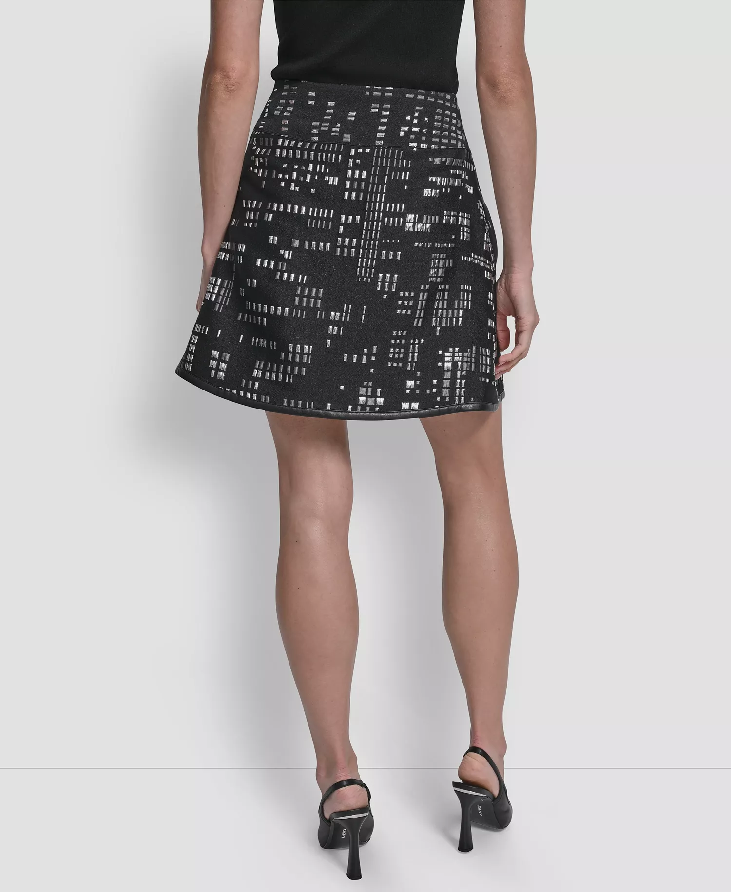 Women's Abstract Print Mini Skirt - Black/Silver - 0