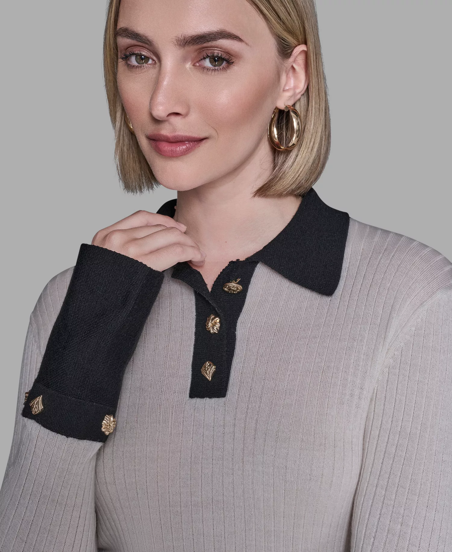 Women's Contrast Collared Sweater - Birch/Black - L