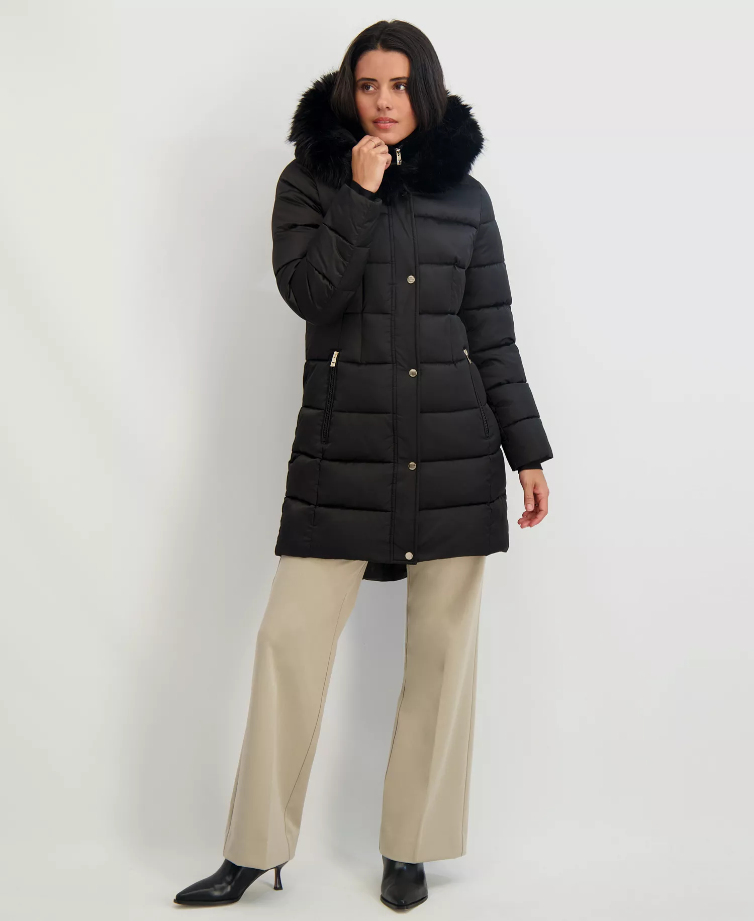 Womens Velvet Bibbed Faux-Fur Hooded Puffer Coat - Black - S