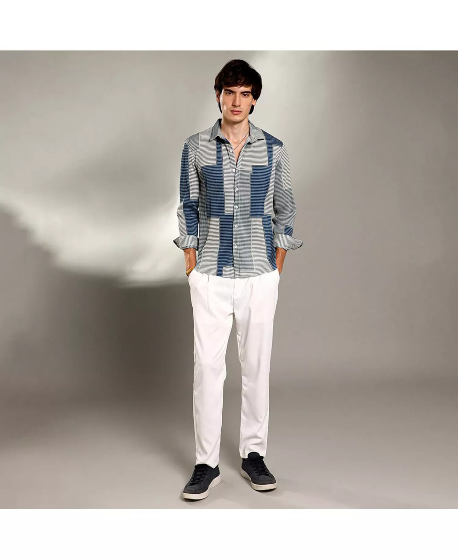 Men's Cloud Grey & Lapis Blue Retro-Pleat Shirt - Blue - L
