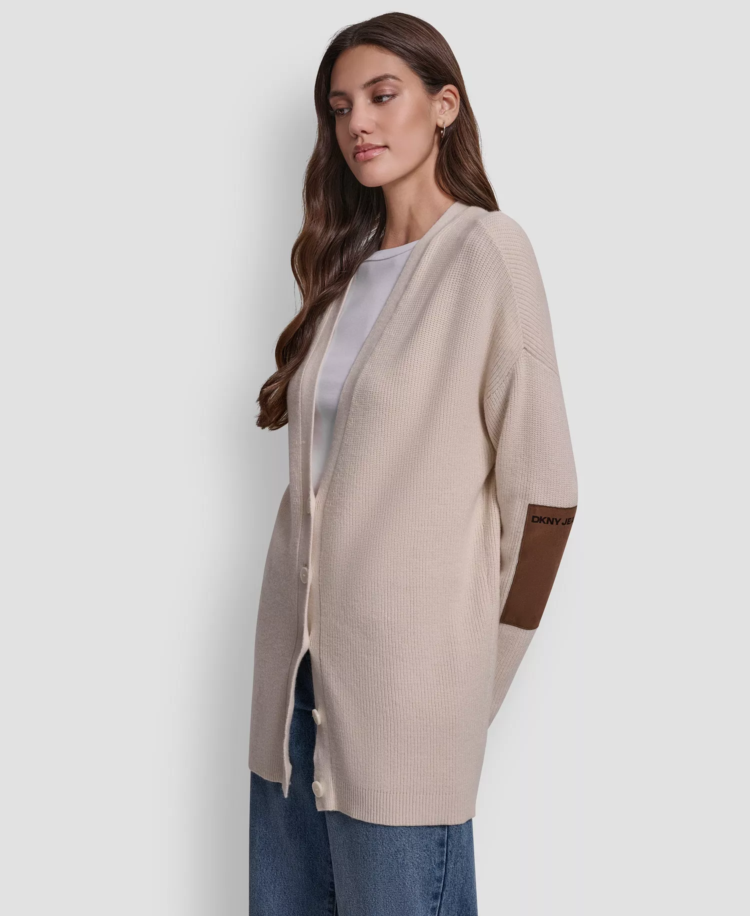 Women's Relaxed V-Neck Shaker Stitch Cardigan With Suede Logo Patch - Blonde - L