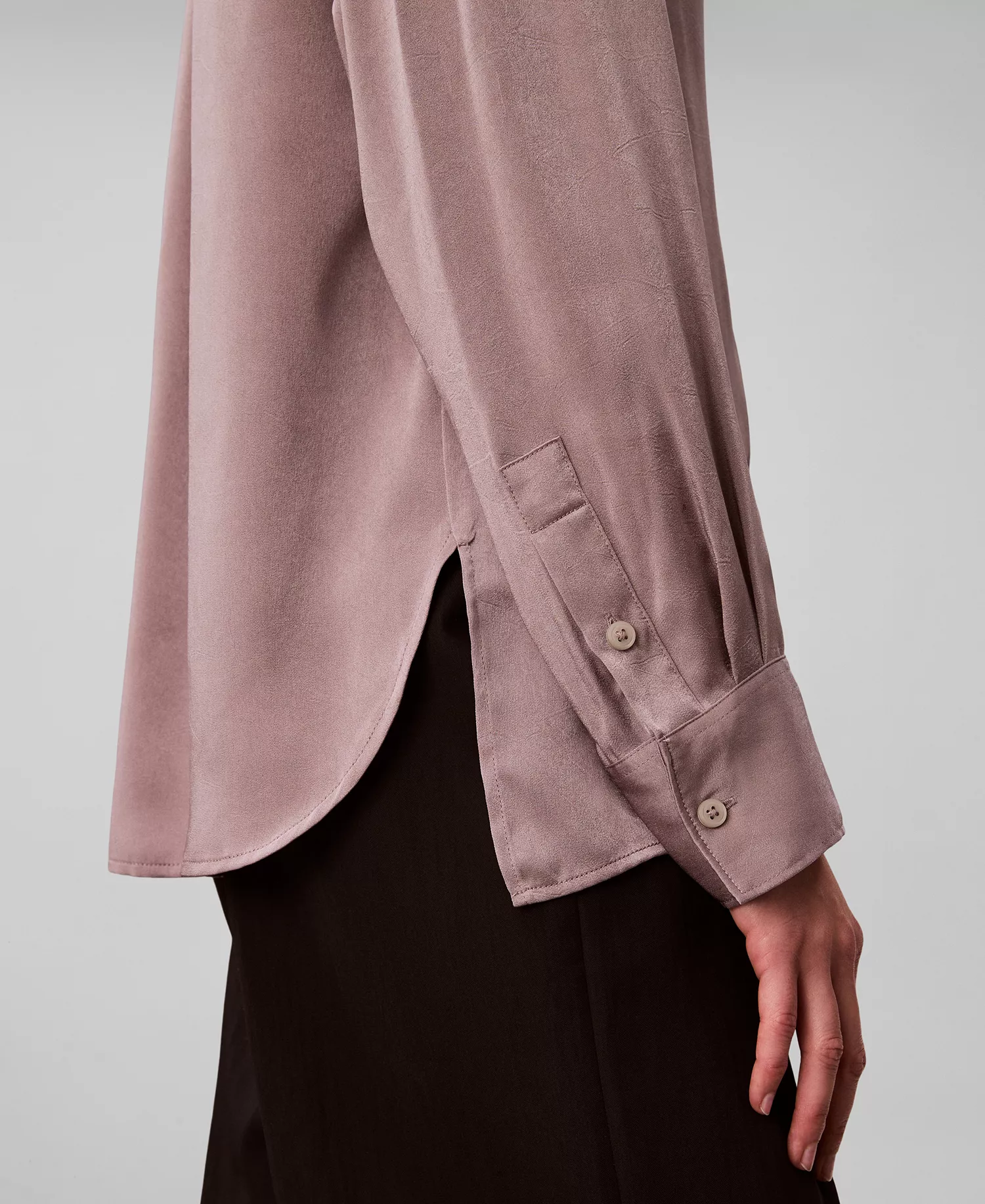 Women's Washed Satin Collared Relaxed Shirt - Dusted Fox - L