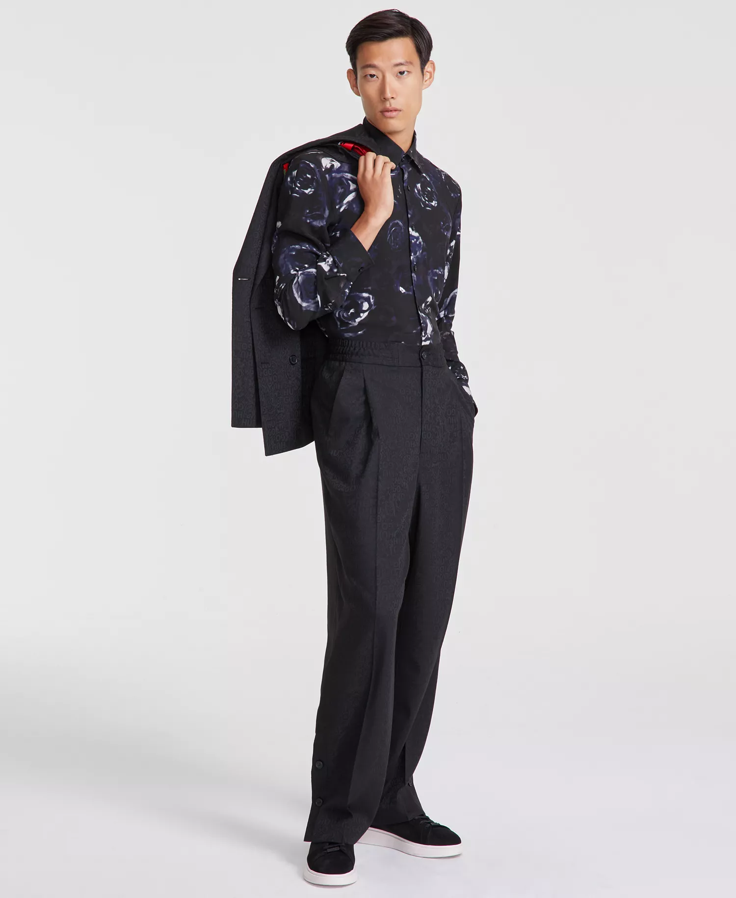 Men's Modern-Fit Logo-Print Pleated Suit Pants  - Black - 32R