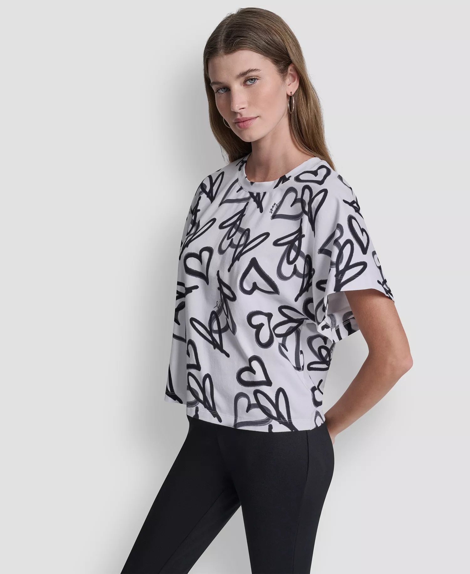 Women's Heart Print Short-Sleeve Crew Neck Top - Ivory Graffiti Heart - L