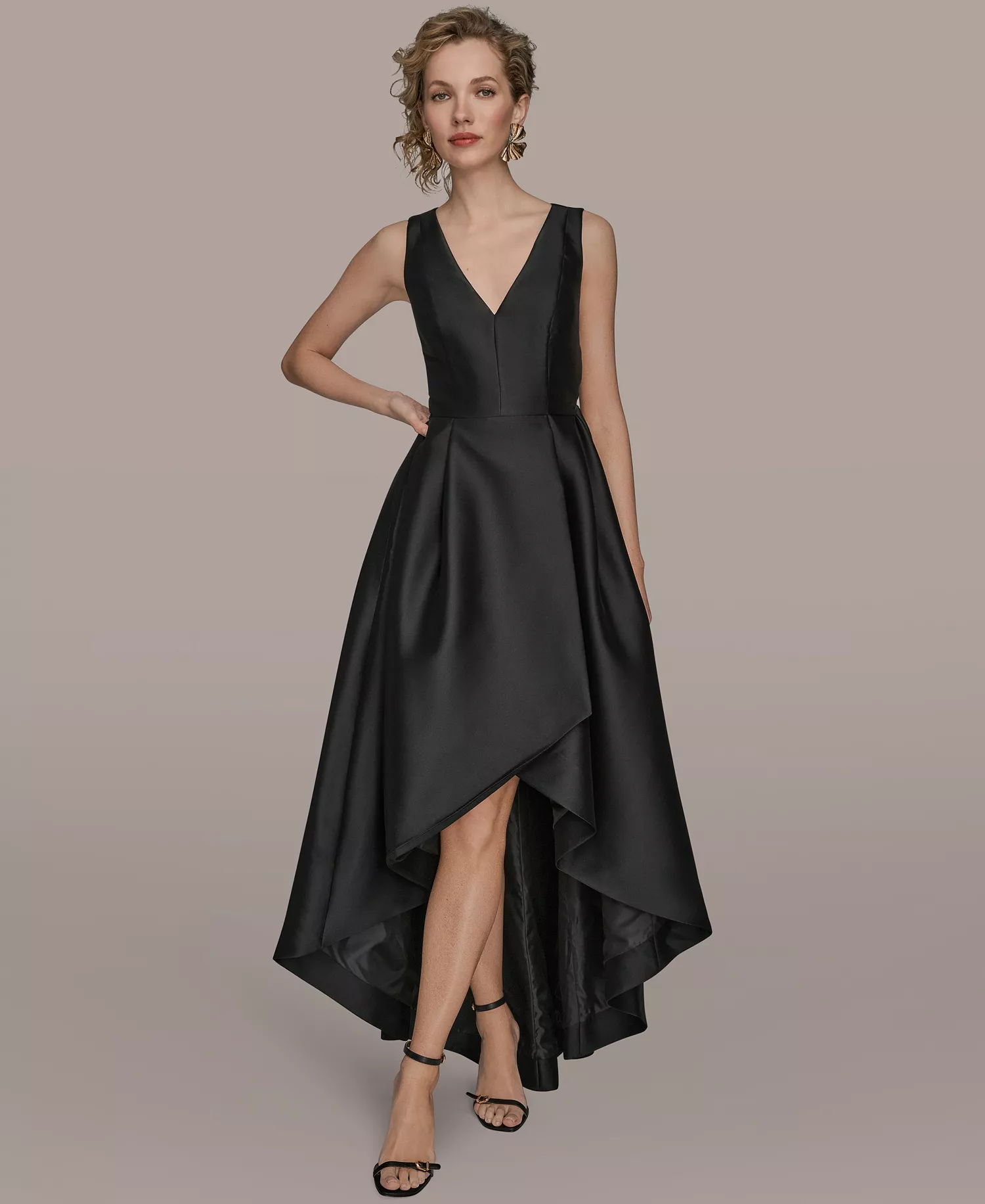 Women's Sleeveless Asymmetrical V-Neck Ball Gown - Black - 10