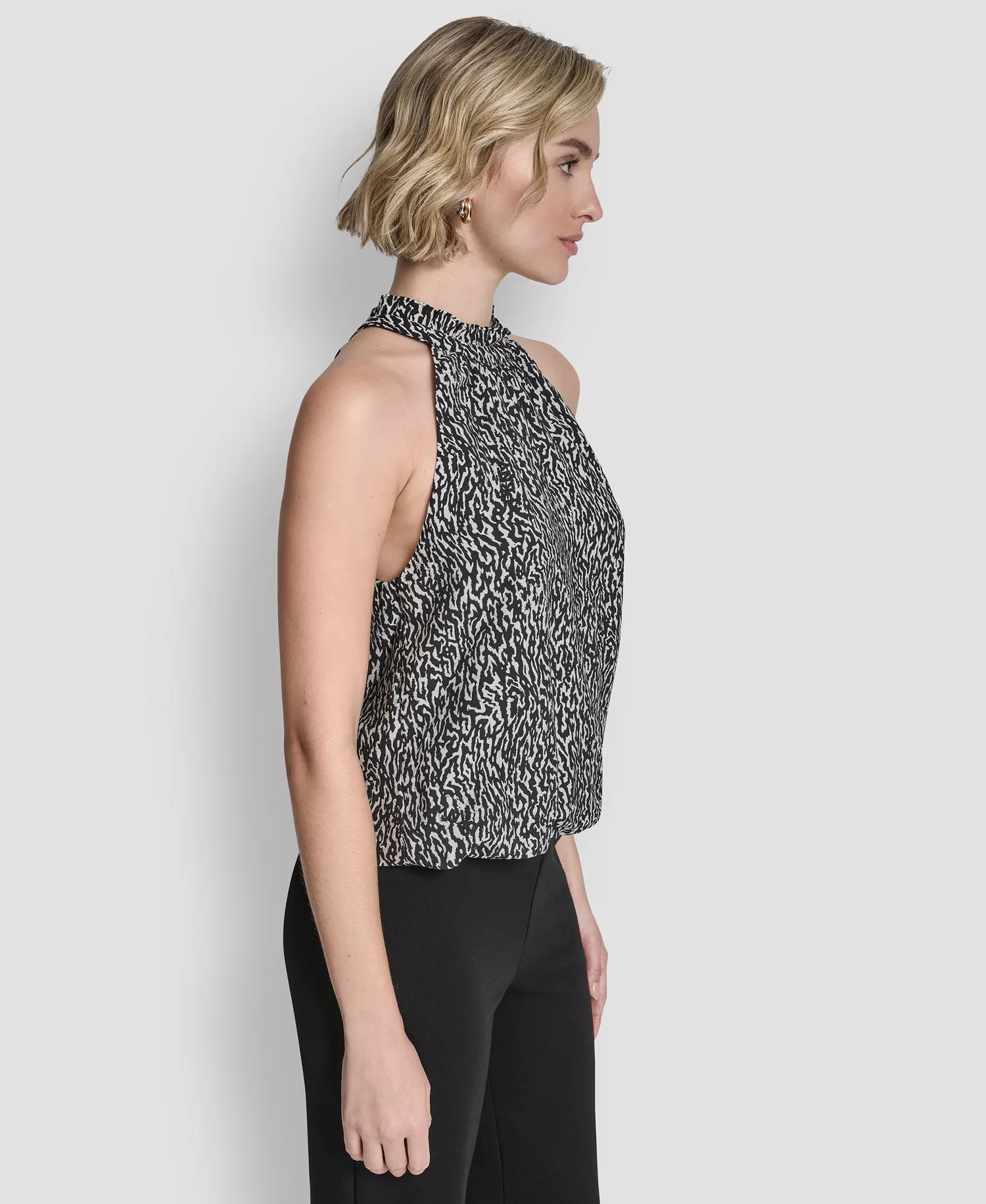 Women's Sleeveless Printed Voile Halter Top - Logo Ikat - L
