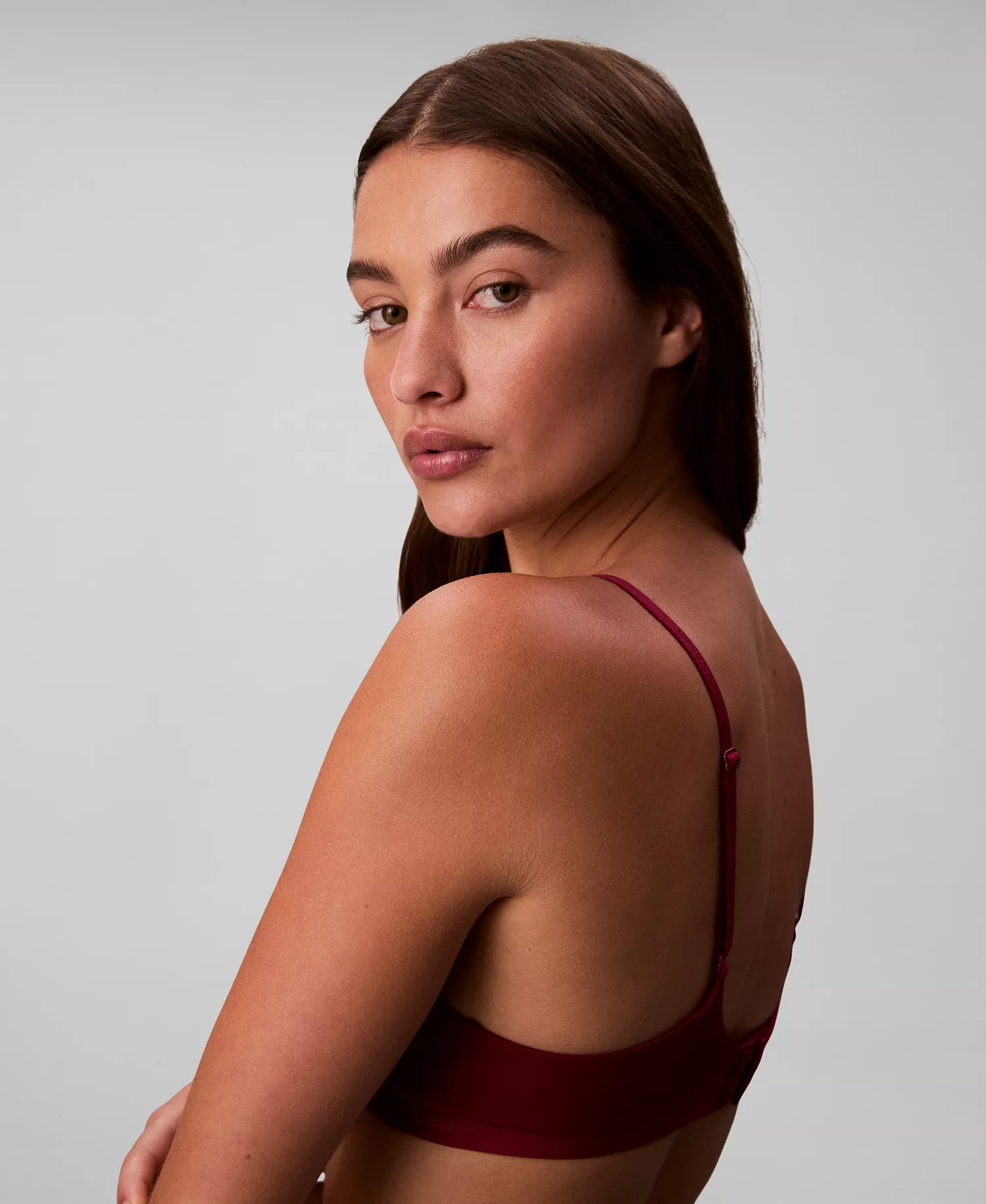 Women's Form To Body Lightly Lined Bralette Bra QF7618 - Beet Reed - L